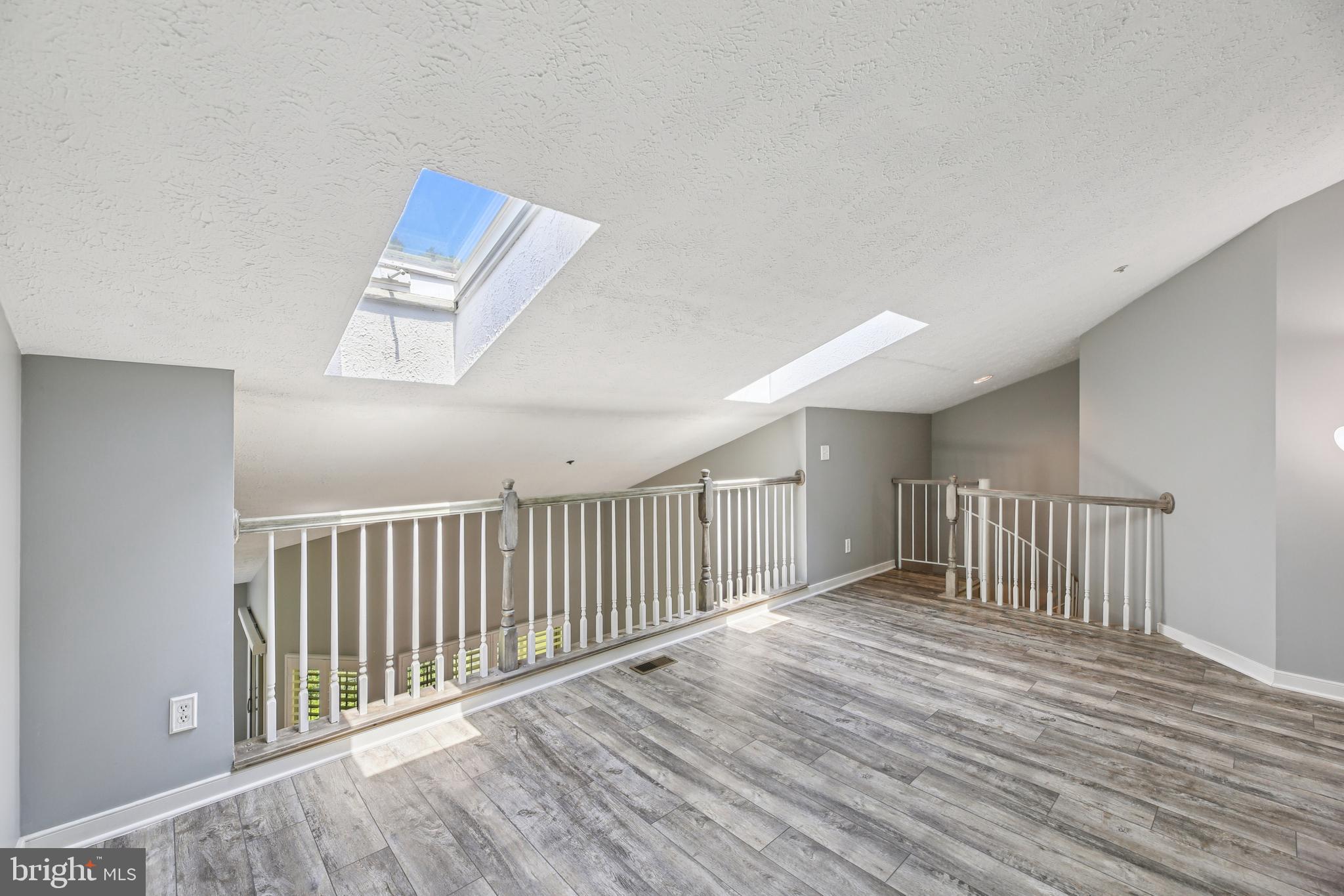 POND CONDOMINIUMS - Residential