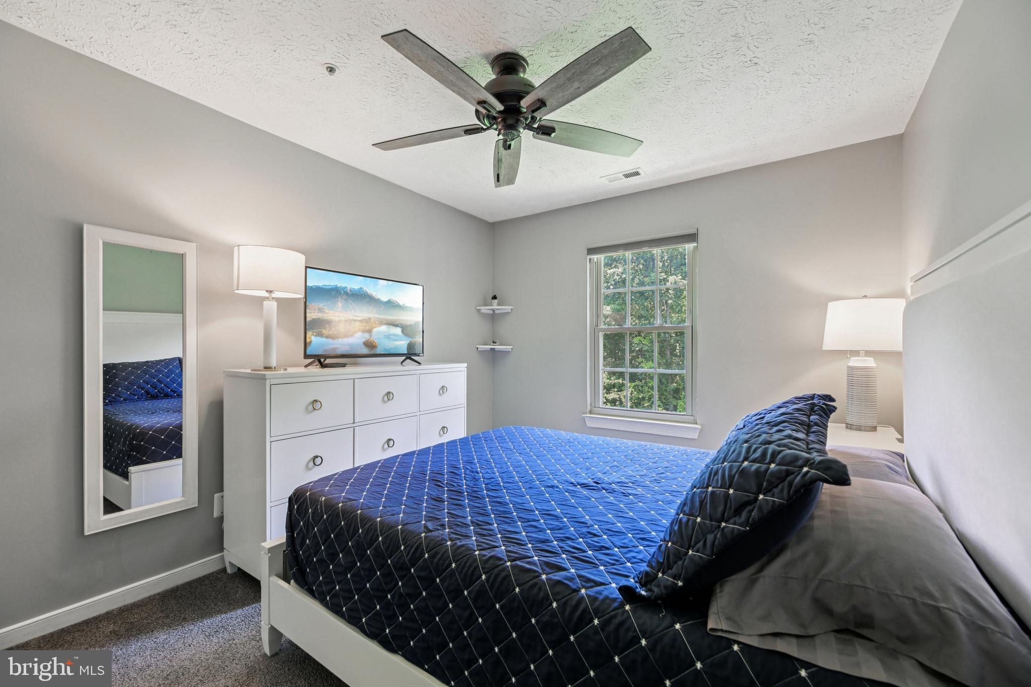 POND CONDOMINIUMS - Residential