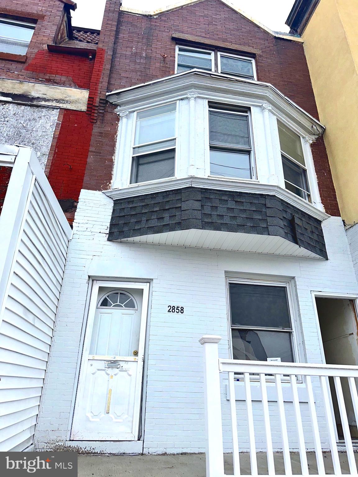 2858 N. 26th Street is the hidden gem you’ve been looking for. Boasting two units, each with a separate entrance, three levels and in the center of a developing area. The first floor unit is an open concept with a full bathroom and access to both the backyard and basement. The upper level unit is a uniquely designed bi level. The second floor is an open concept living space with the third level hosting a spacious bedroom, full bathroom and access to the roof. Schedule your showing today so you don’t miss the opportunity to add this one to your portfolio.