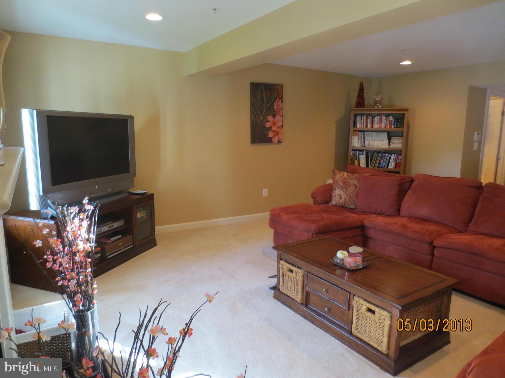 OAK CREEK CLUB GOLF COURSE - Residential Lease