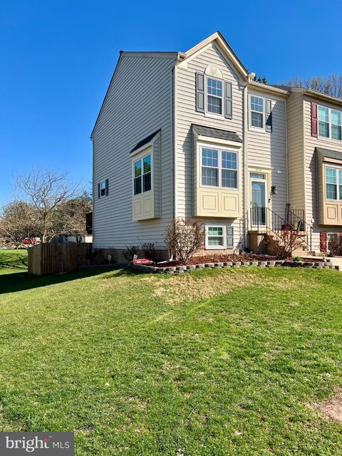 Townhouse For Sale - 8759 Deblanc Place<br/> Manassas City County, MANASSAS, VA 20110