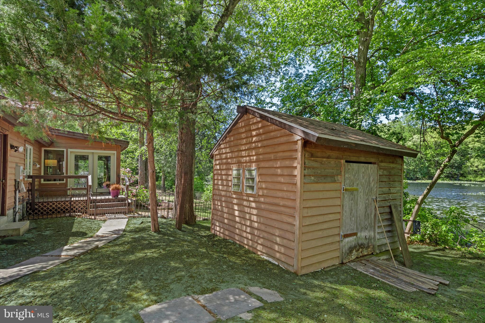 PONDSIDE ACRES - Residential