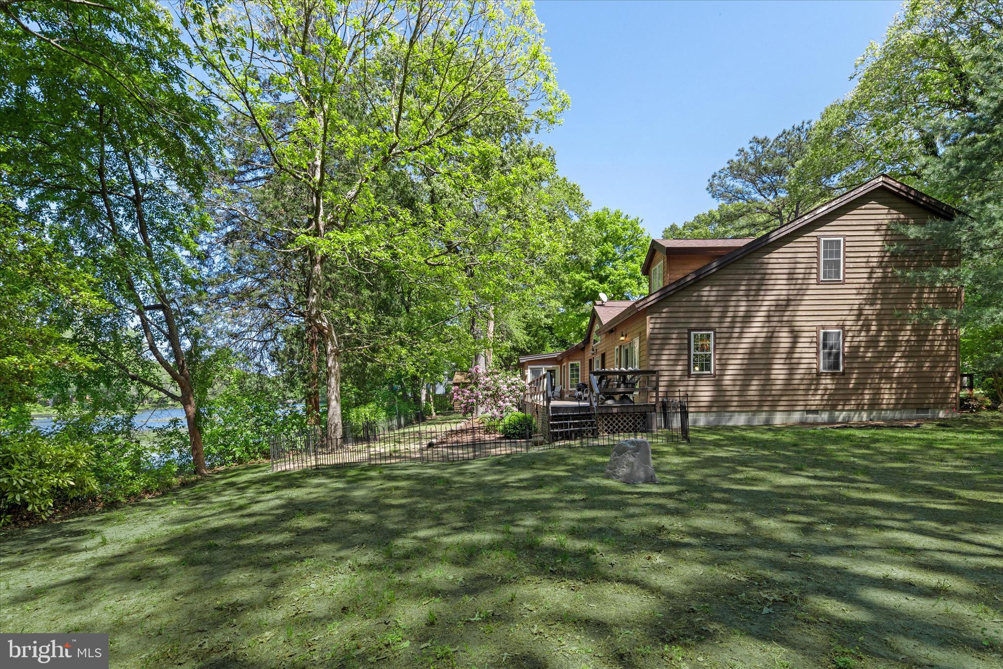 PONDSIDE ACRES - Residential