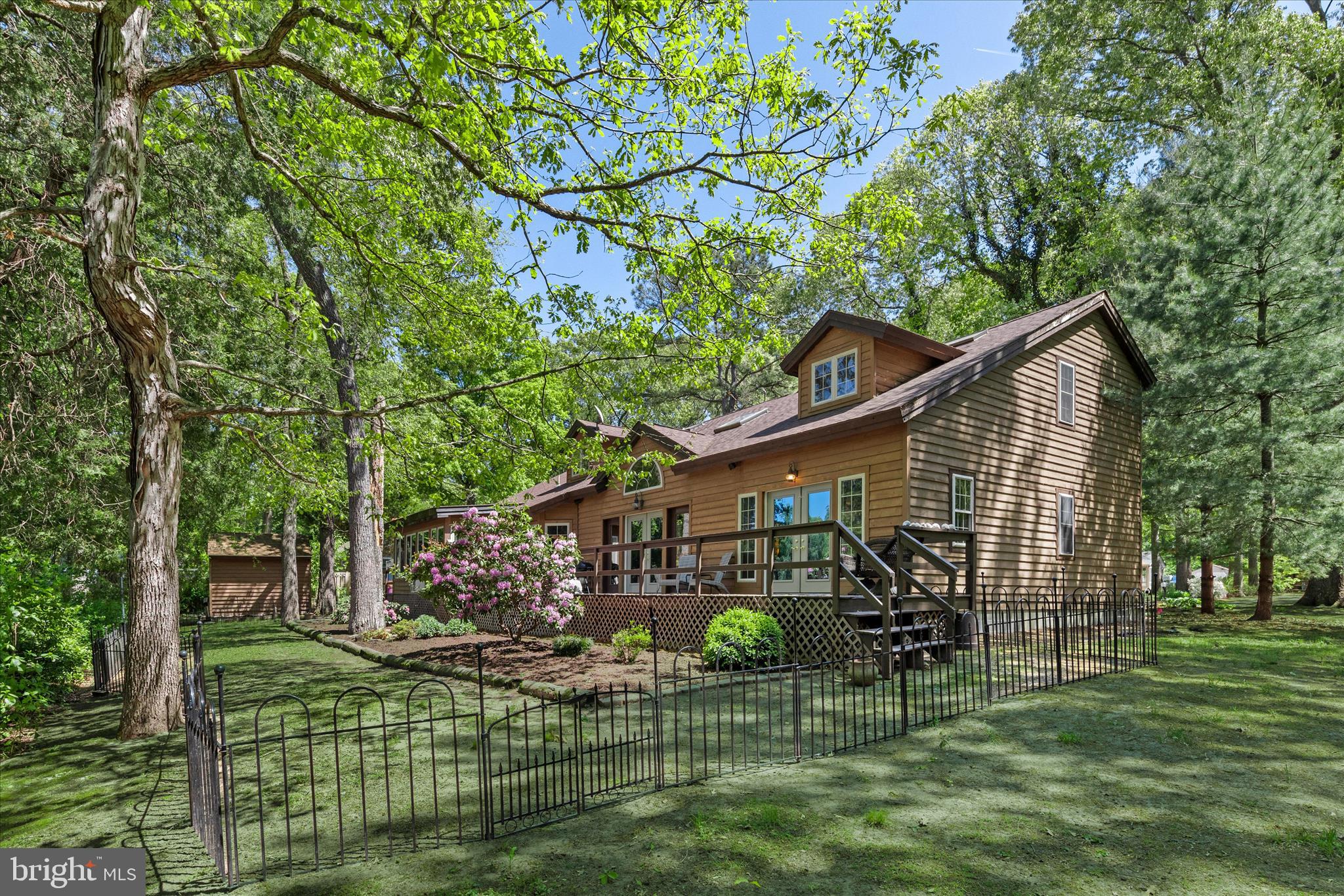 PONDSIDE ACRES - Residential