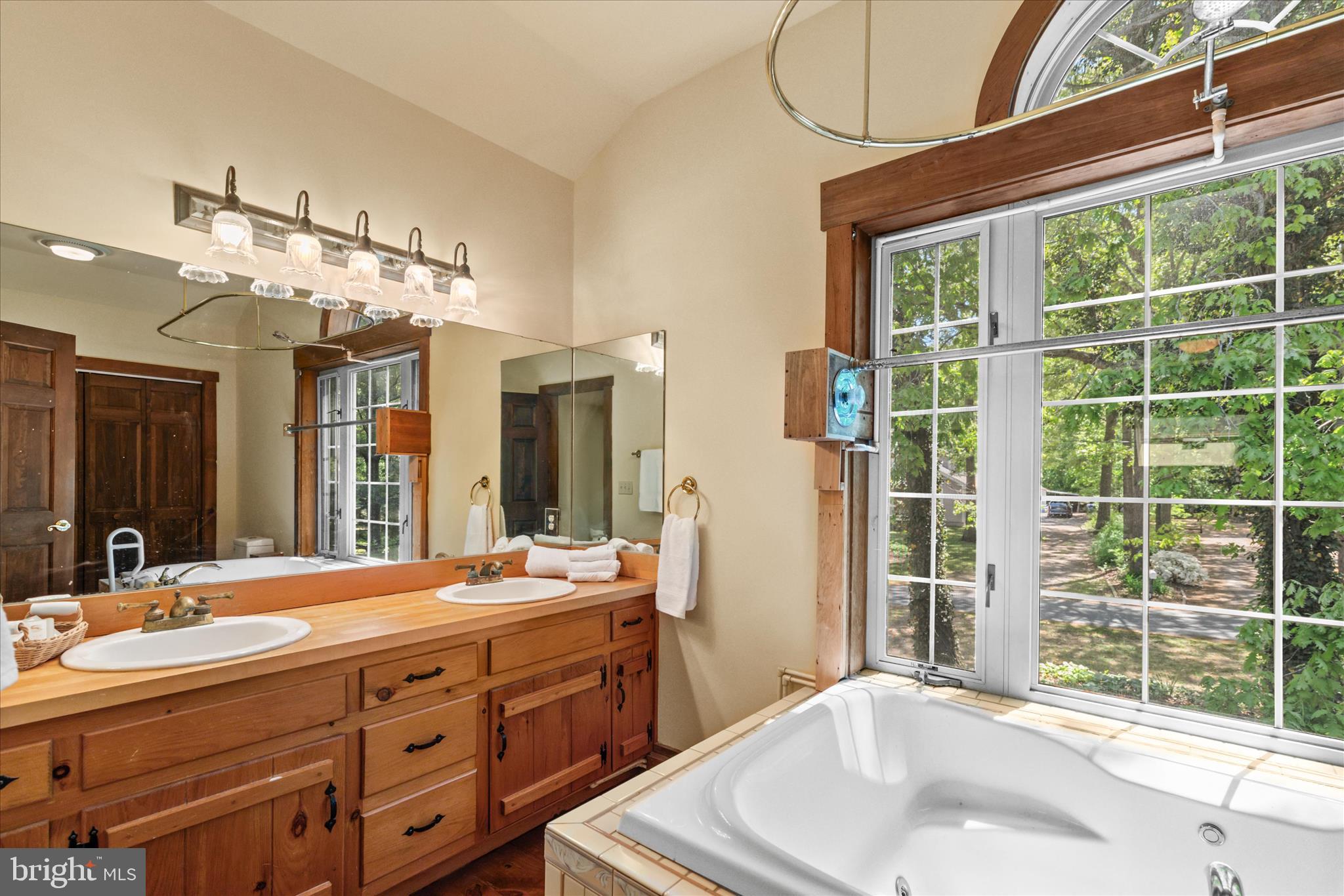PONDSIDE ACRES - Residential
