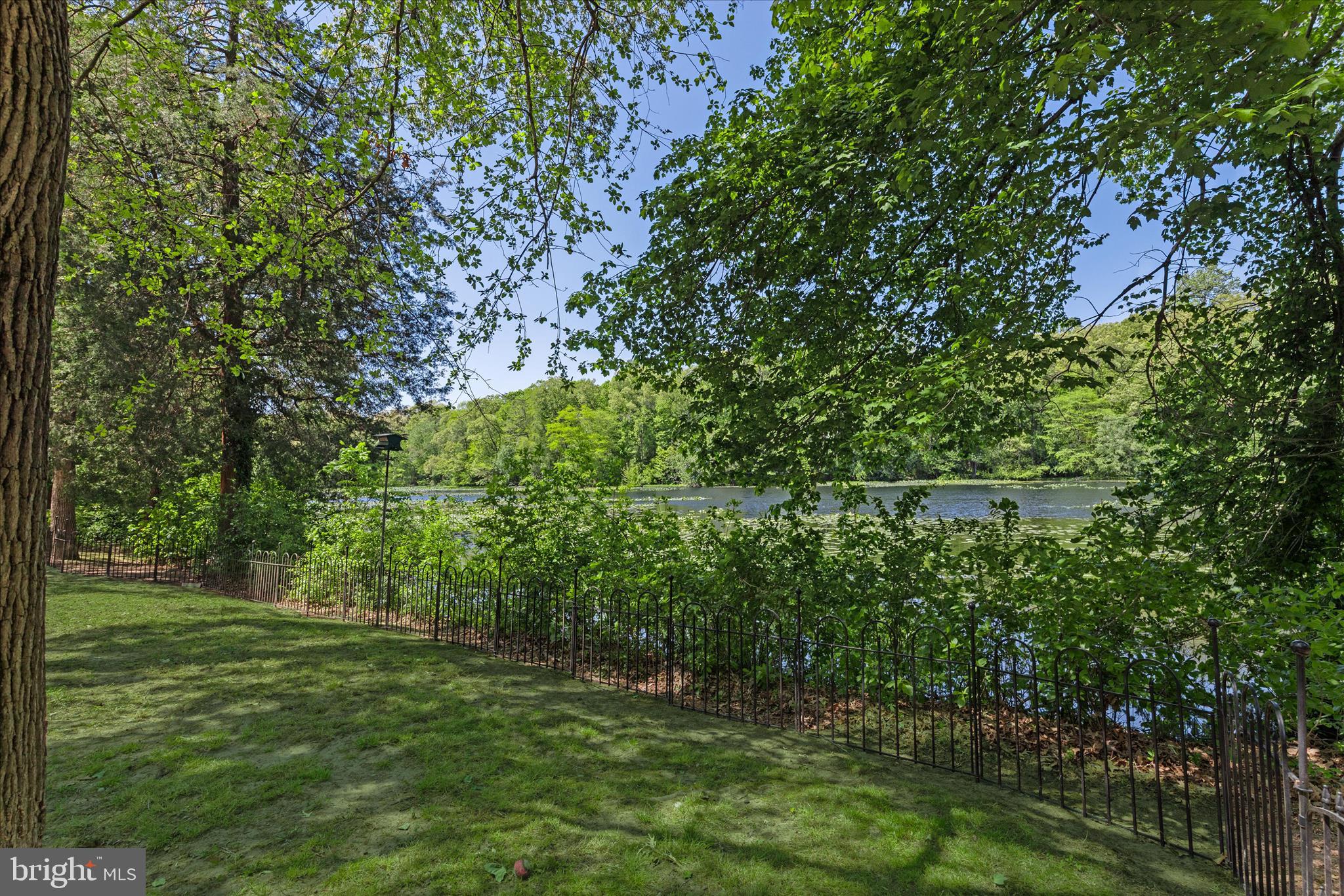 PONDSIDE ACRES - Residential