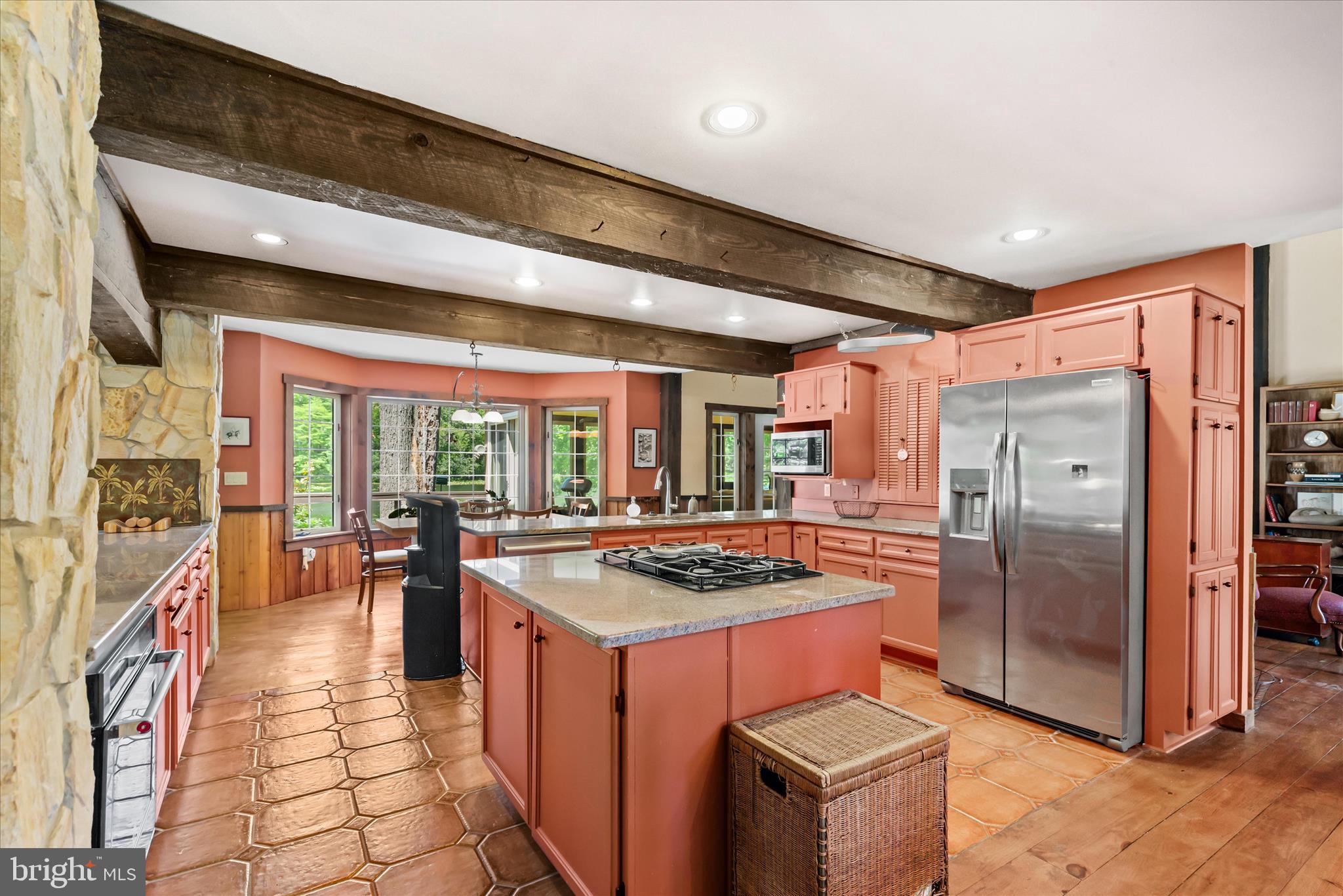 PONDSIDE ACRES - Residential