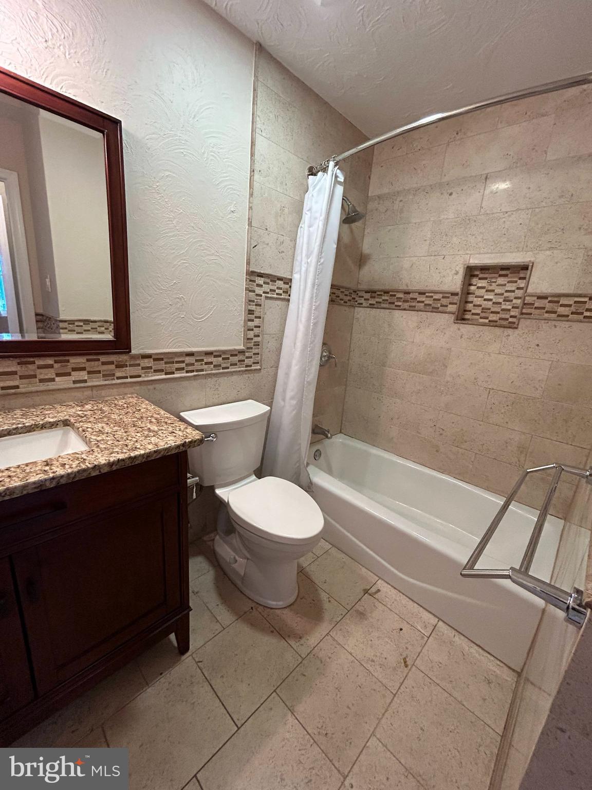 GREENBRIAR - Residential Lease