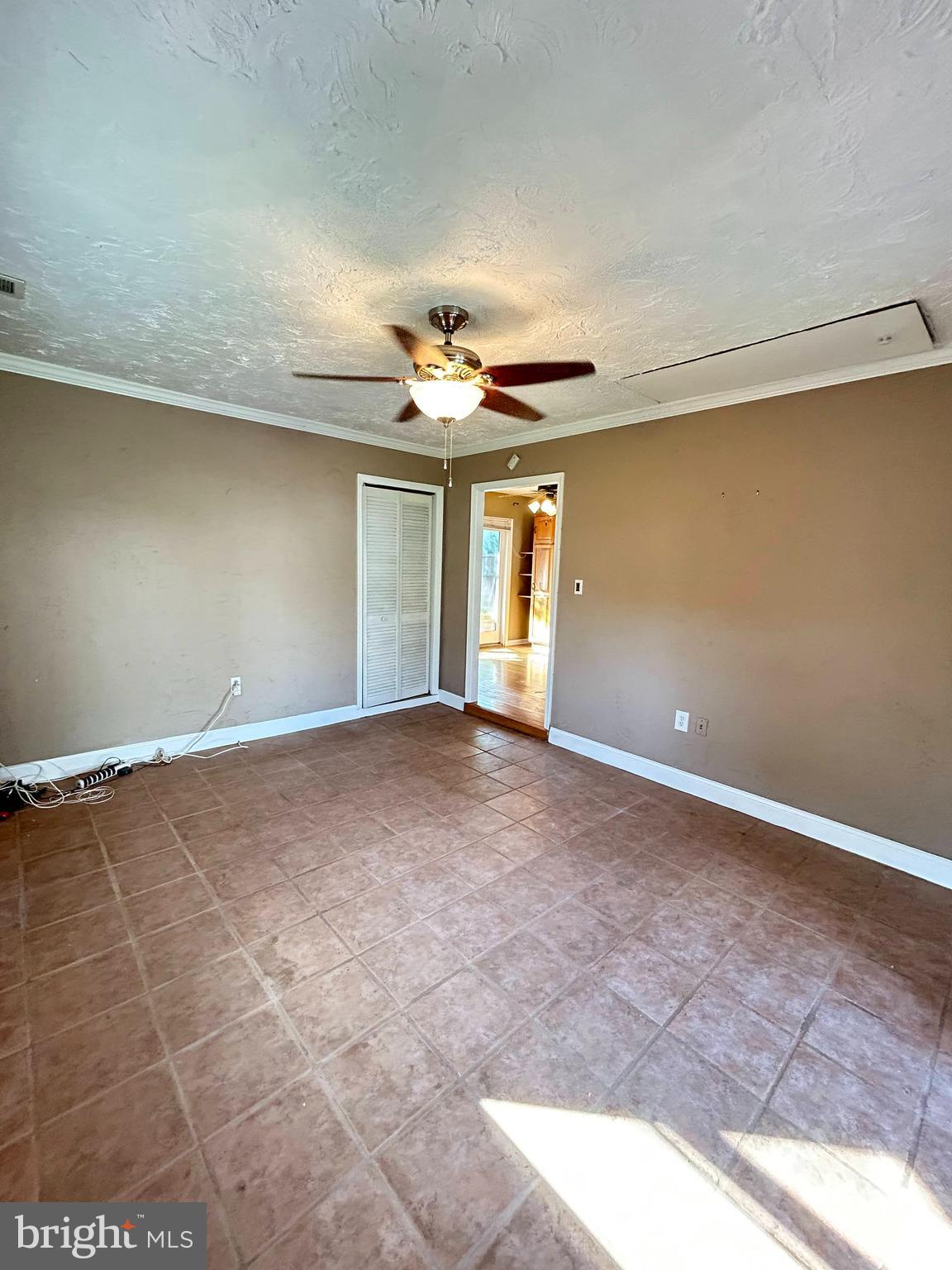 GREENBRIAR - Residential Lease