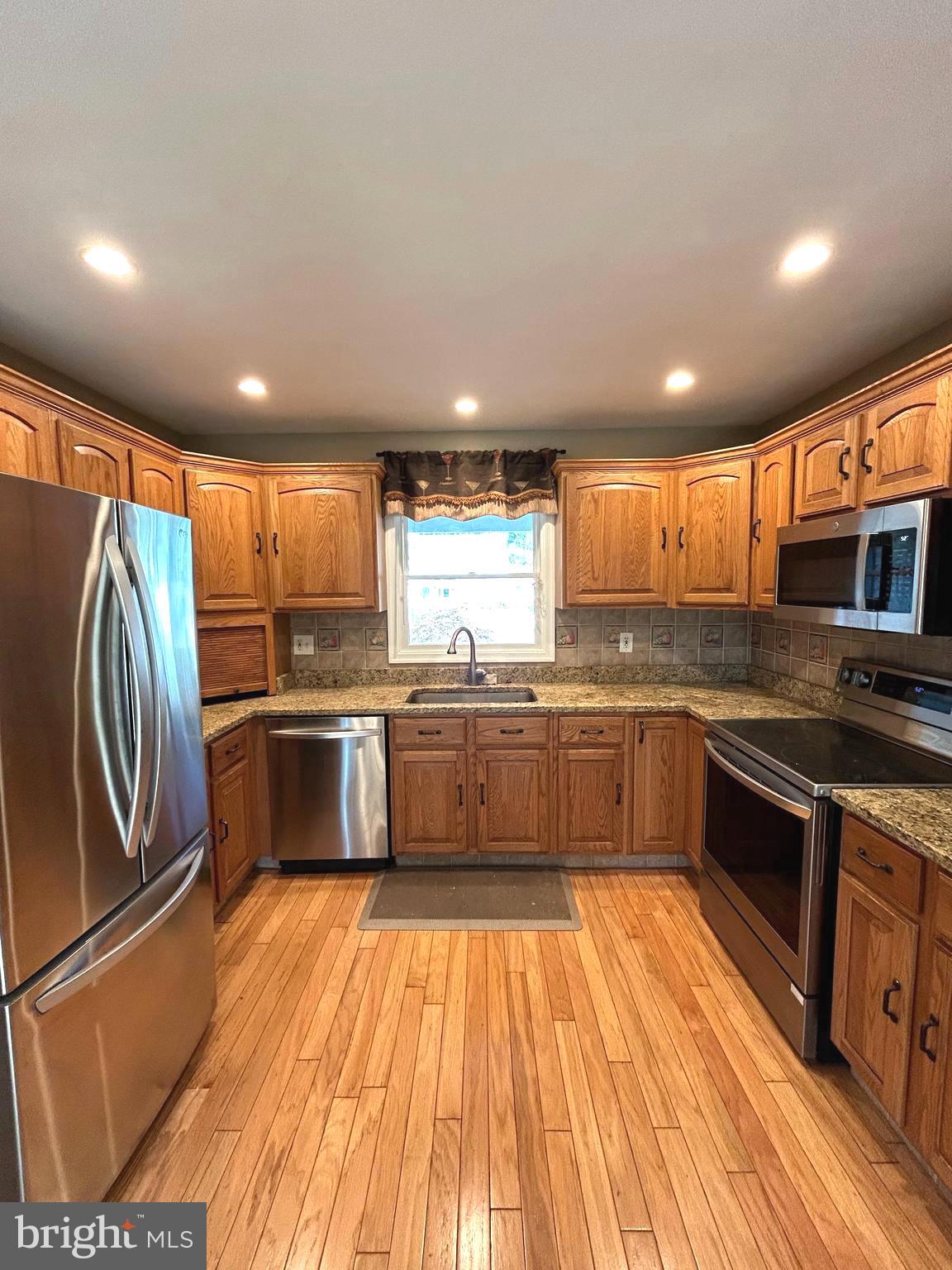 GREENBRIAR - Residential Lease