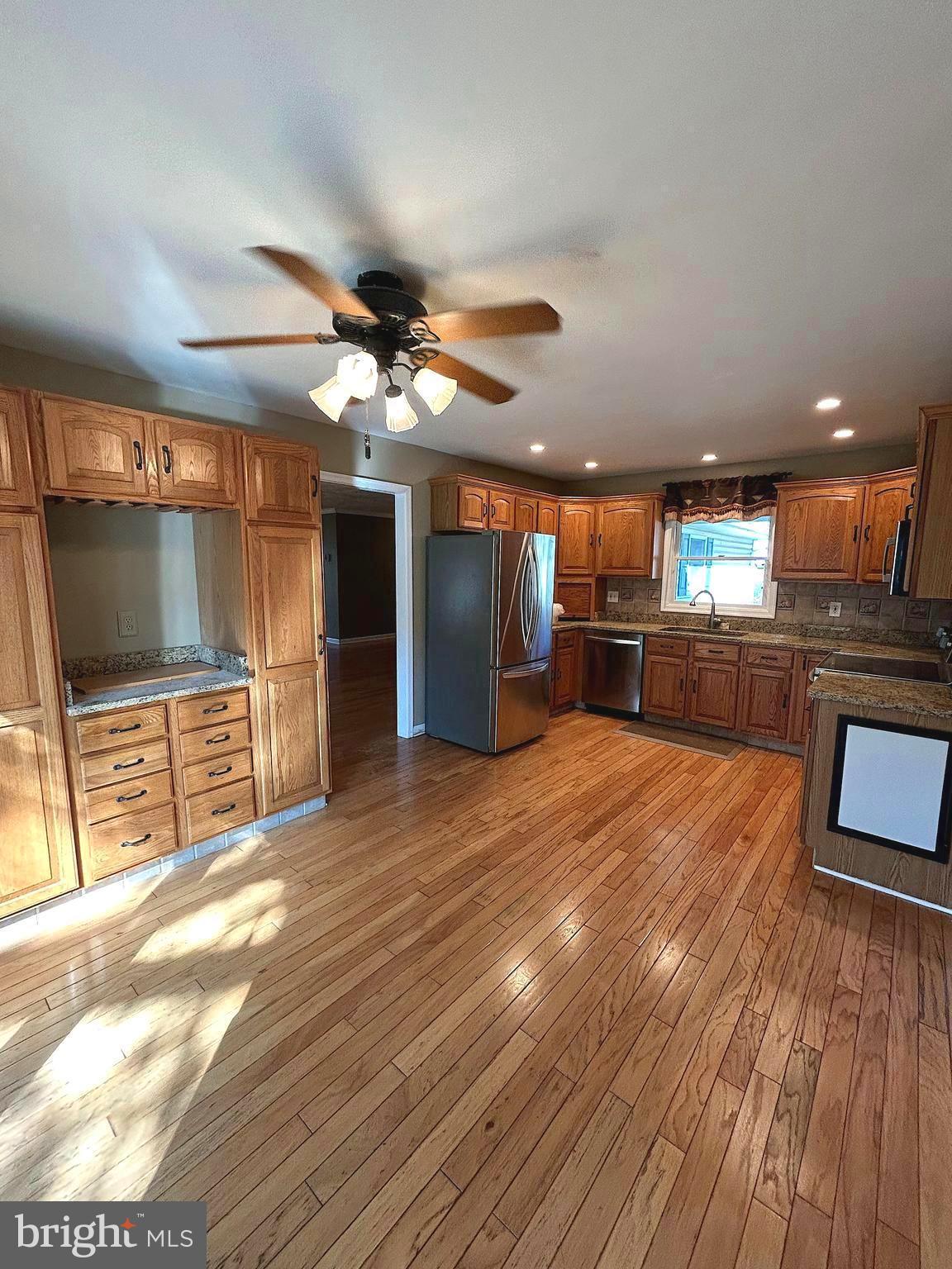 GREENBRIAR - Residential Lease