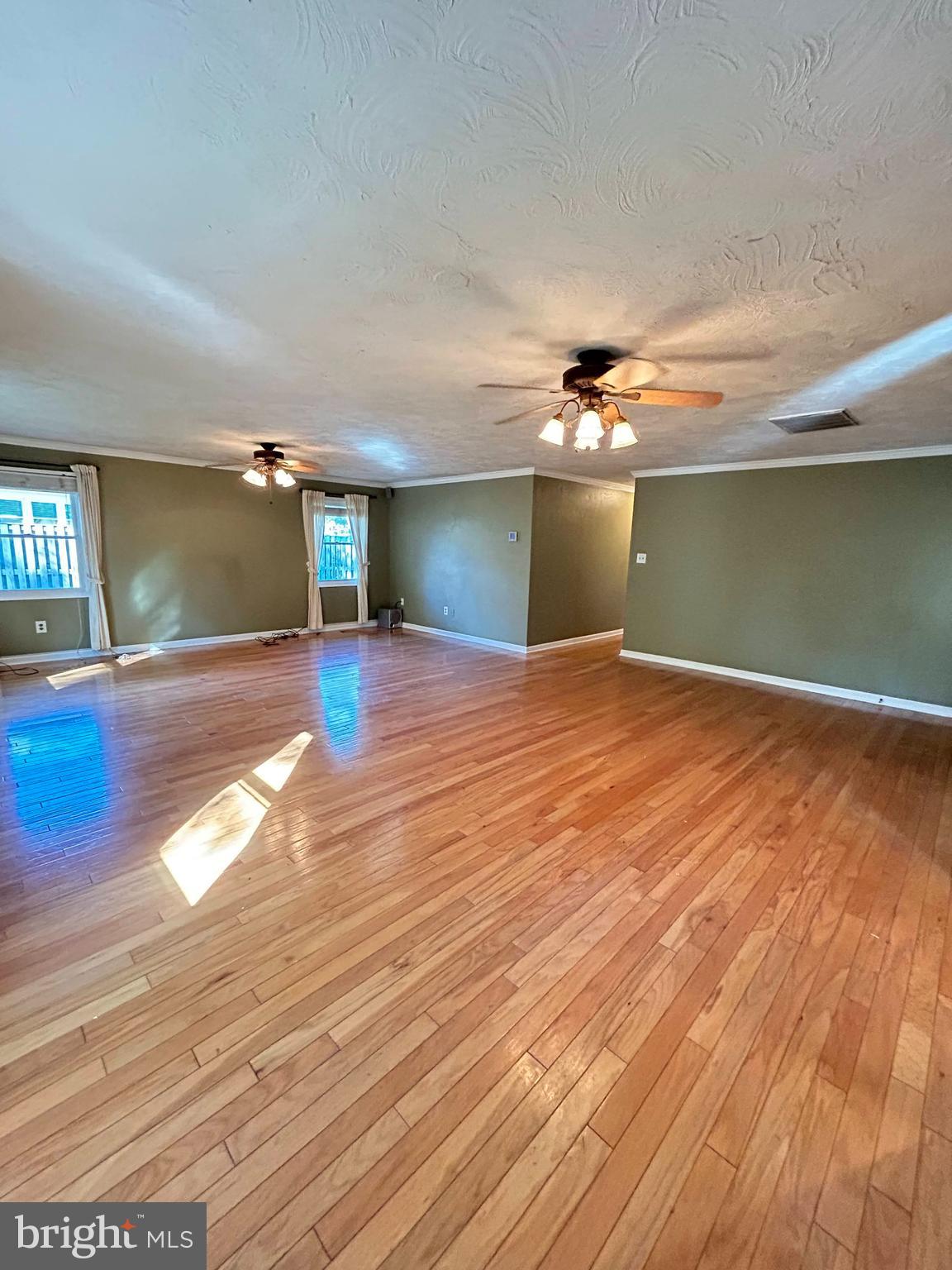 GREENBRIAR - Residential Lease