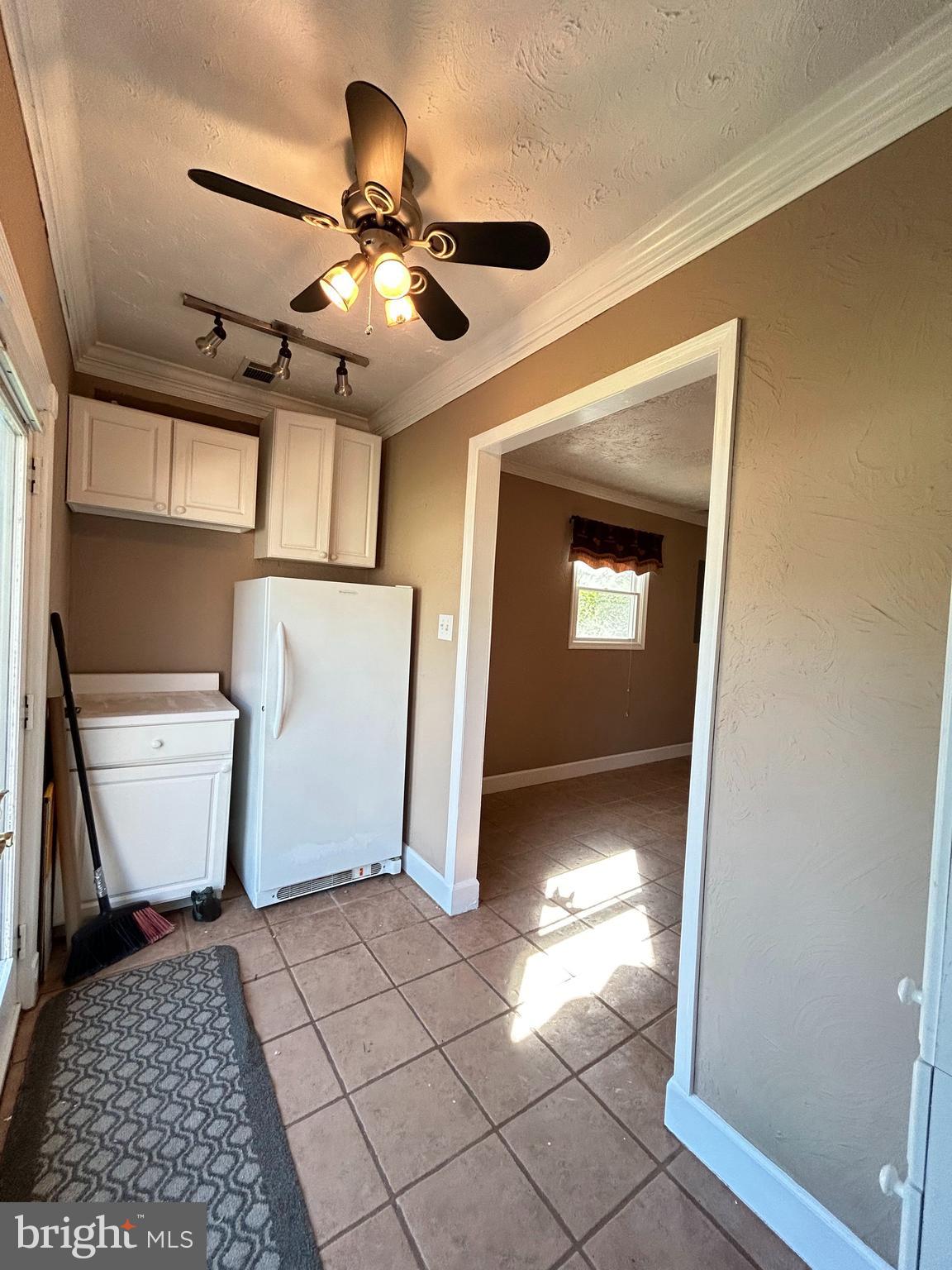 GREENBRIAR - Residential Lease