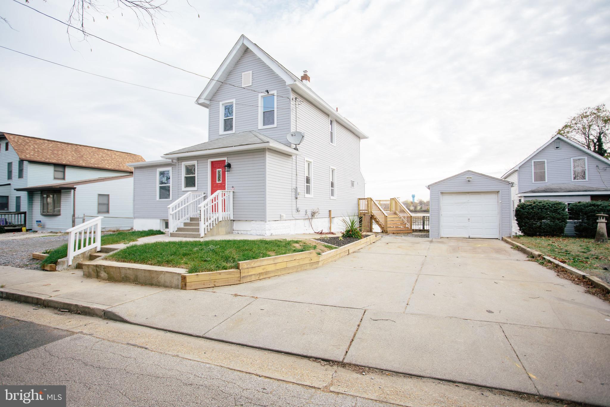 123 EDGEWATER AVENUE