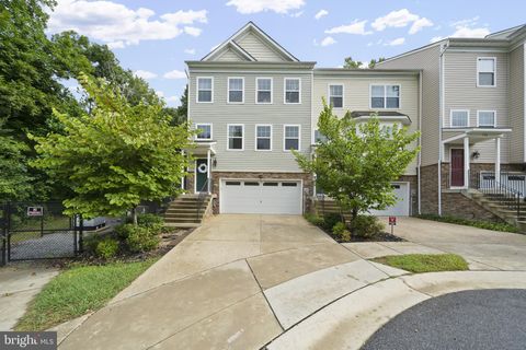 702 PIN OAK COURT PRINCE FREDERICK MD 20678