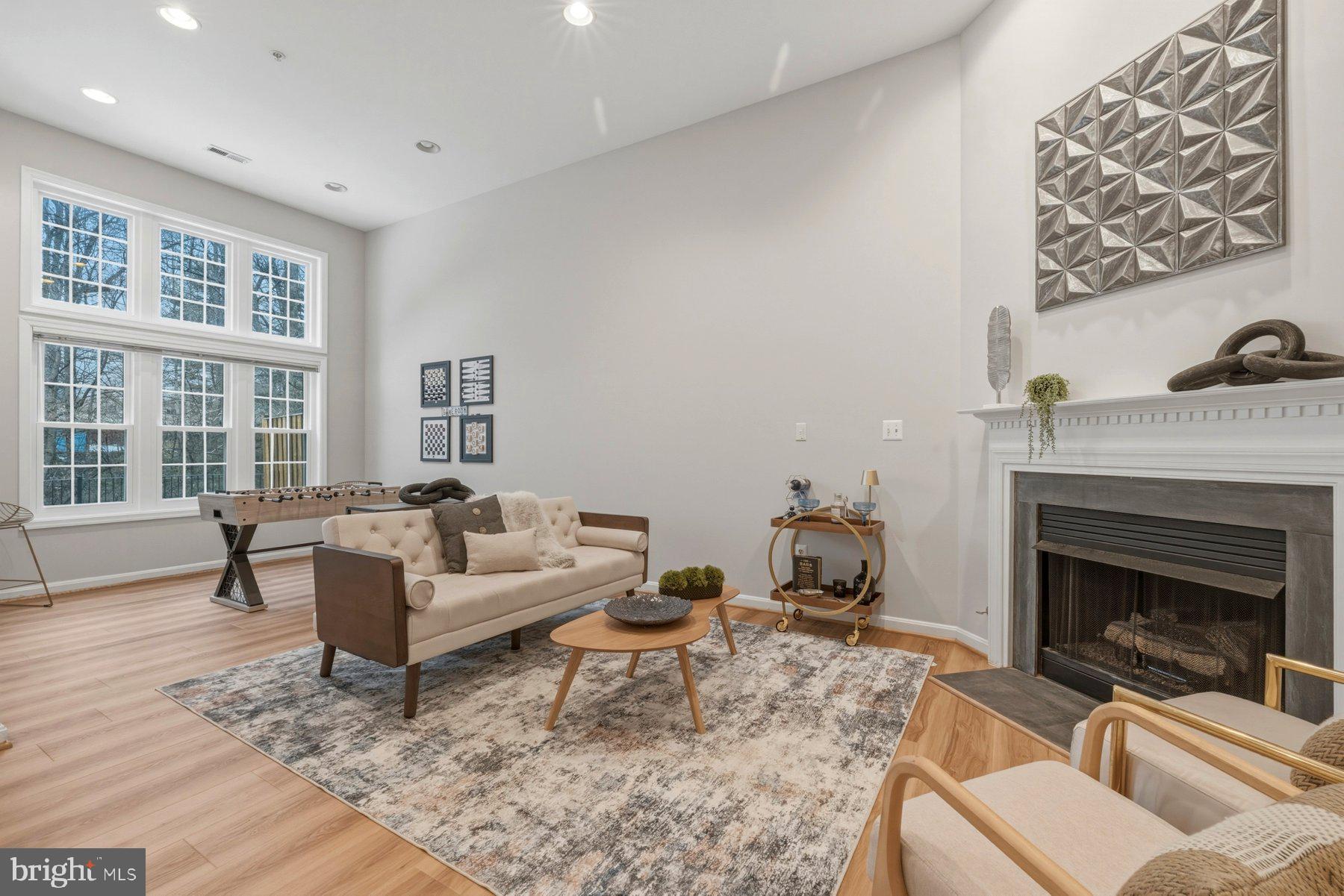 WOOTTON OAKS - Residential