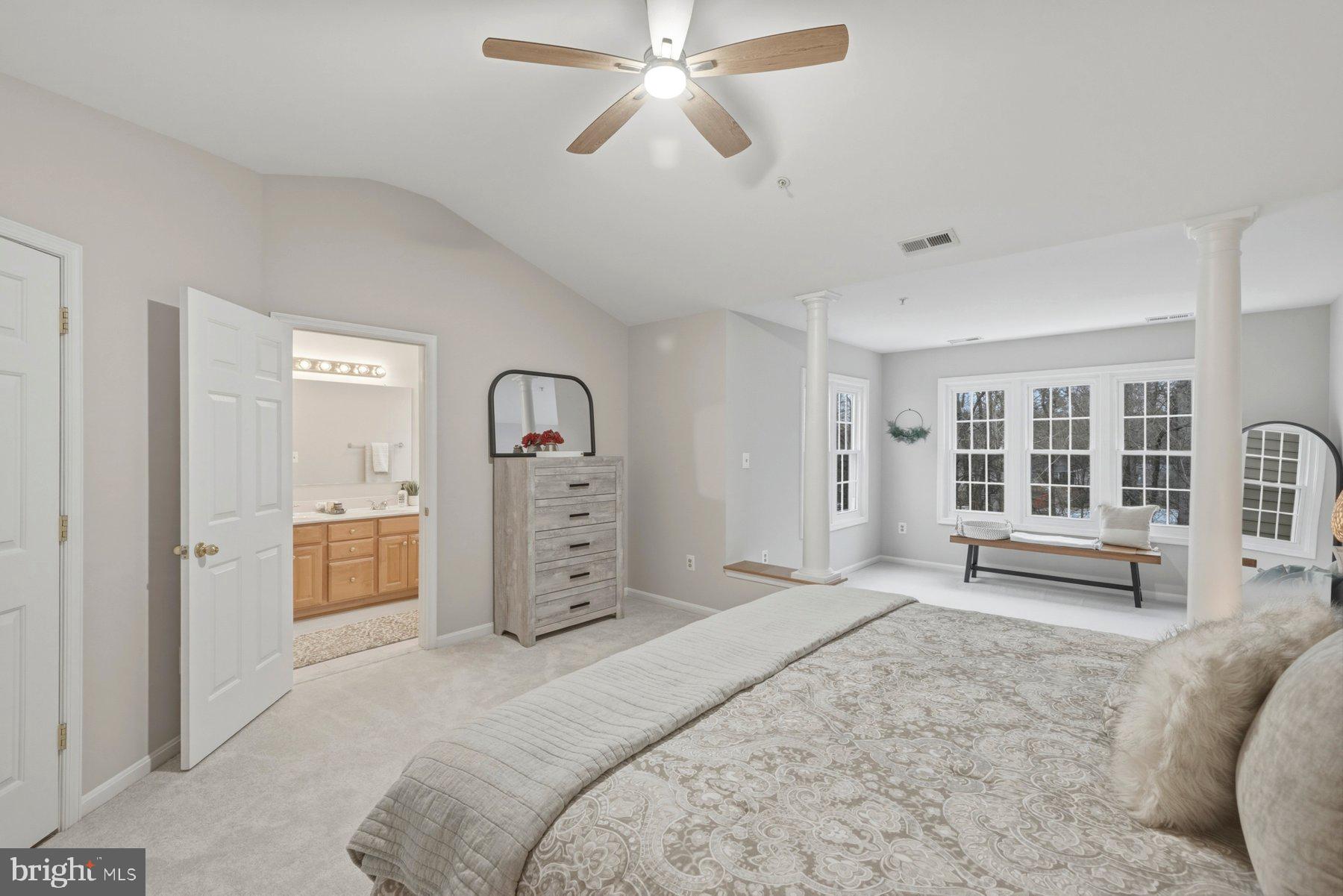 WOOTTON OAKS - Residential