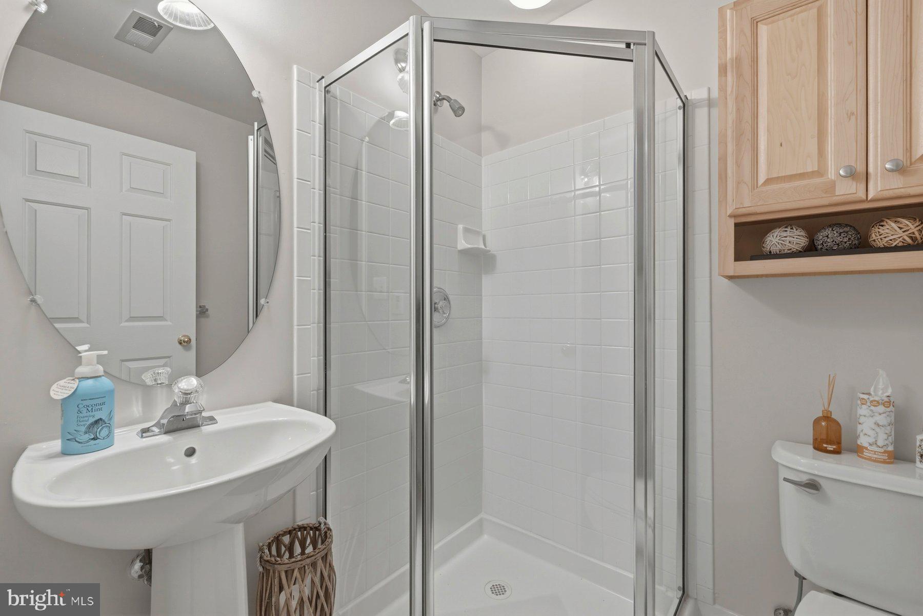 WOOTTON OAKS - Residential