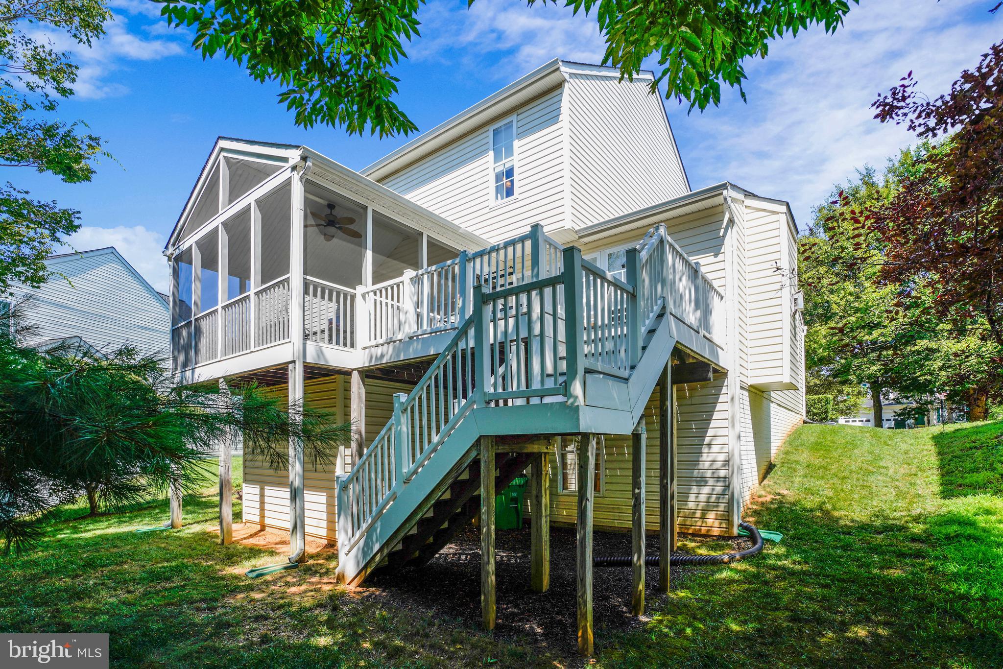 VILLAGE OF RIVER HILL - Residential