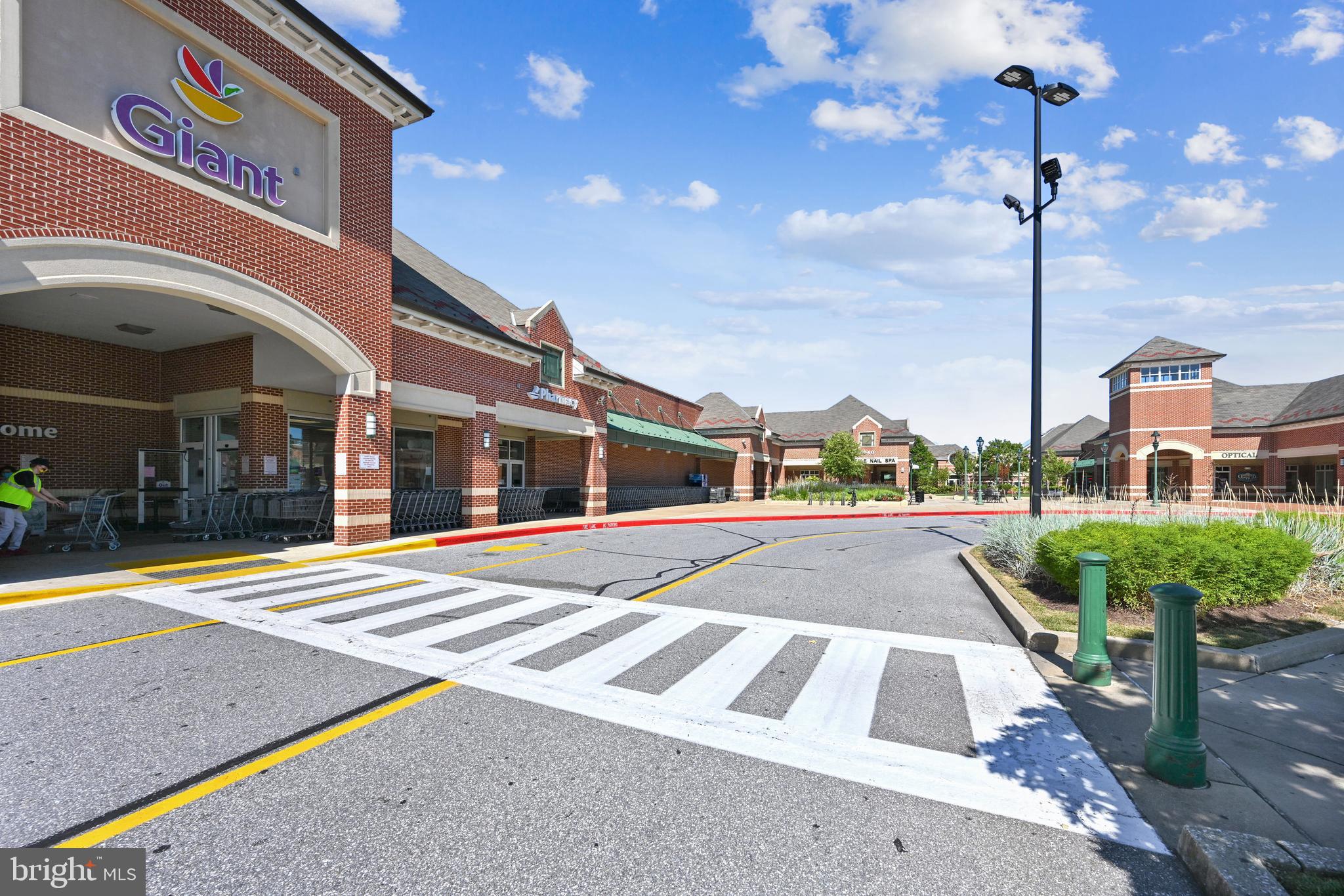 VILLAGE OF RIVER HILL - Residential