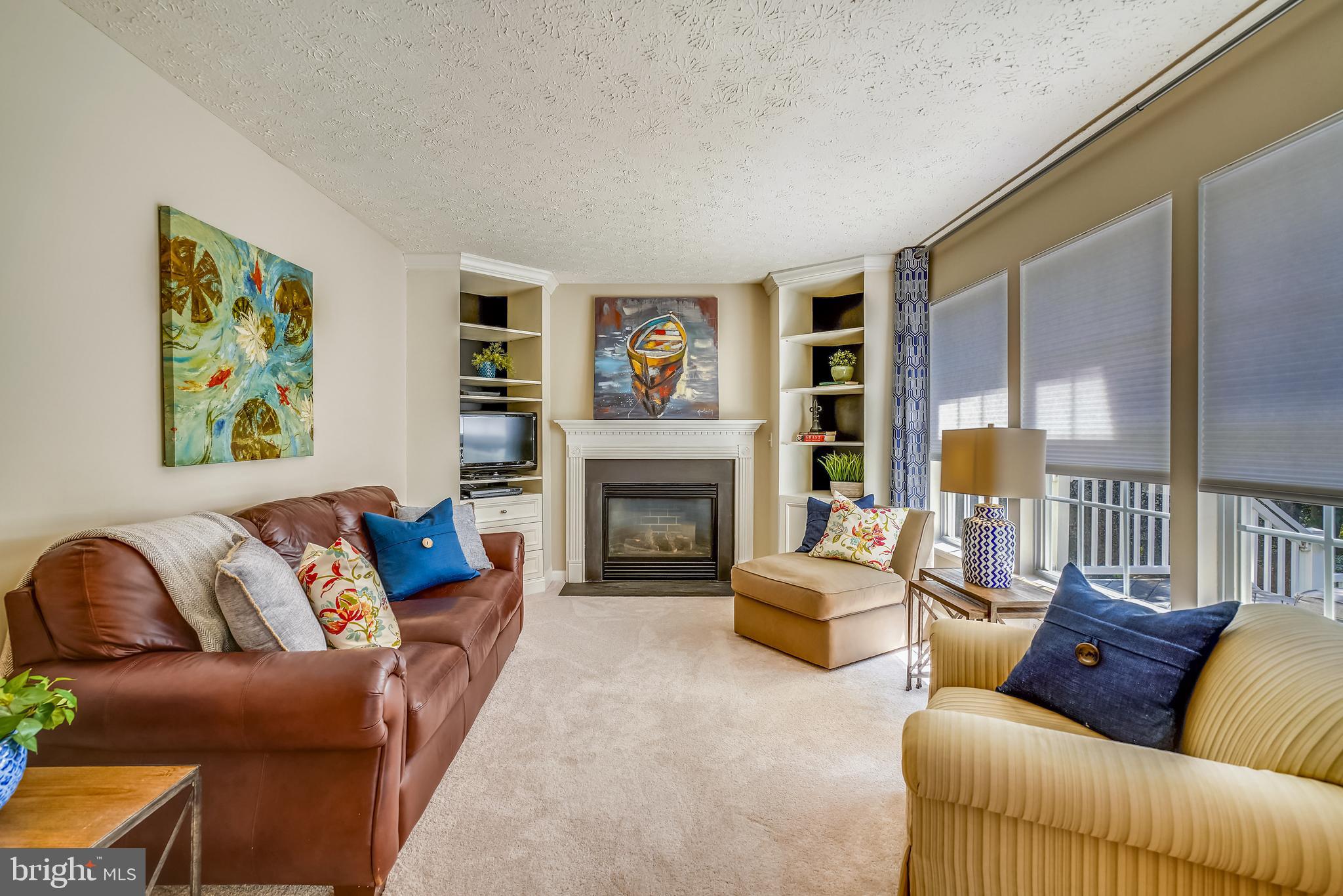 VILLAGE OF RIVER HILL - Residential