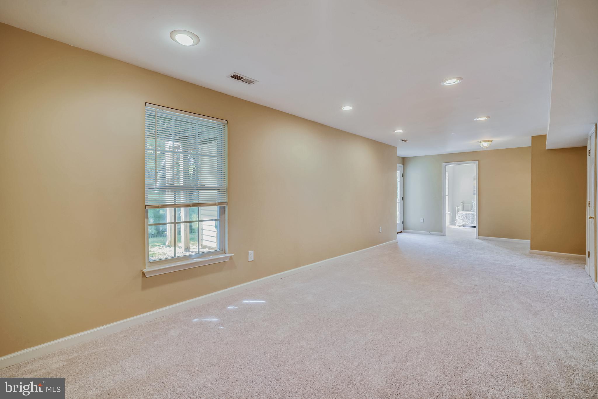 VILLAGE OF RIVER HILL - Residential