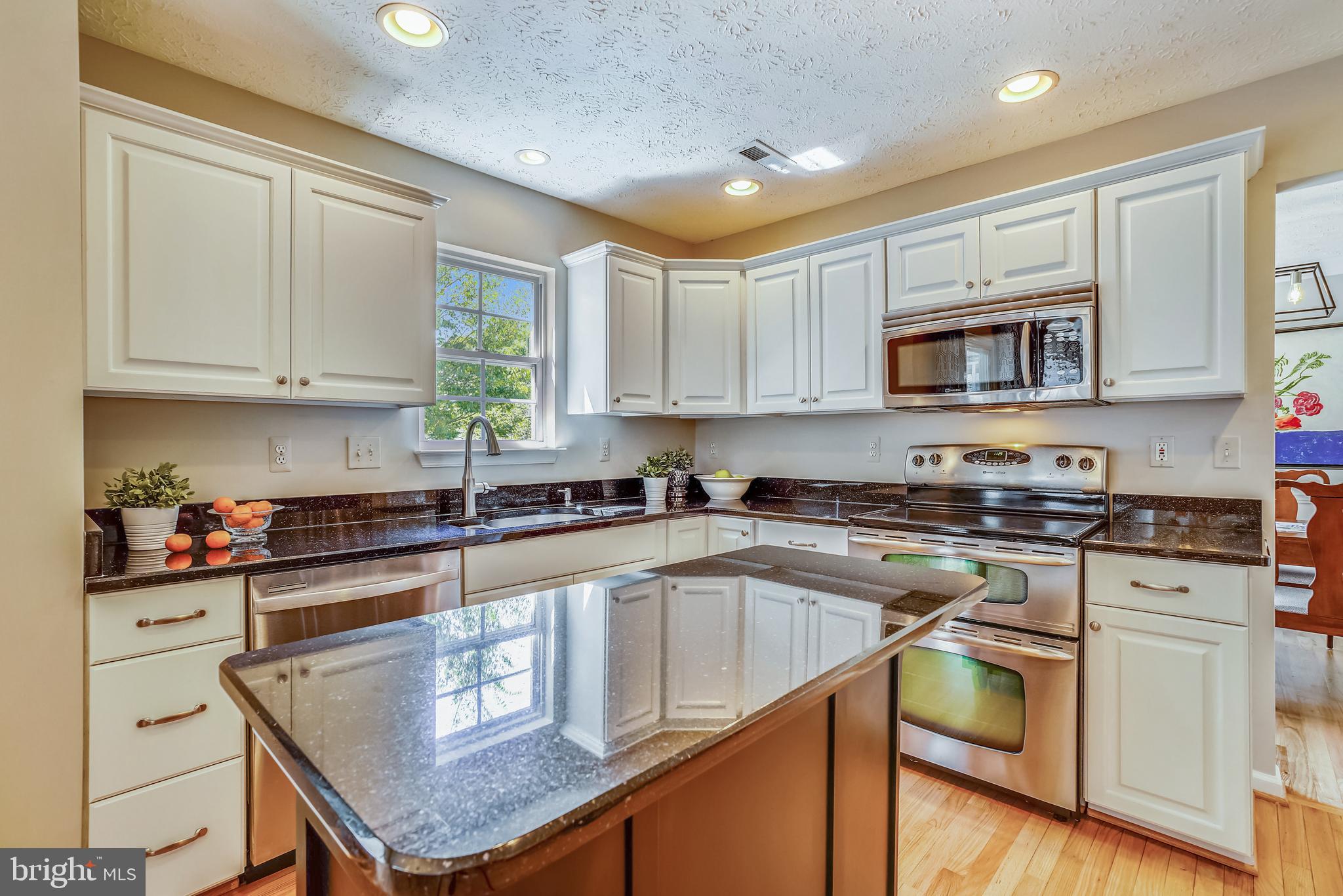 VILLAGE OF RIVER HILL - Residential