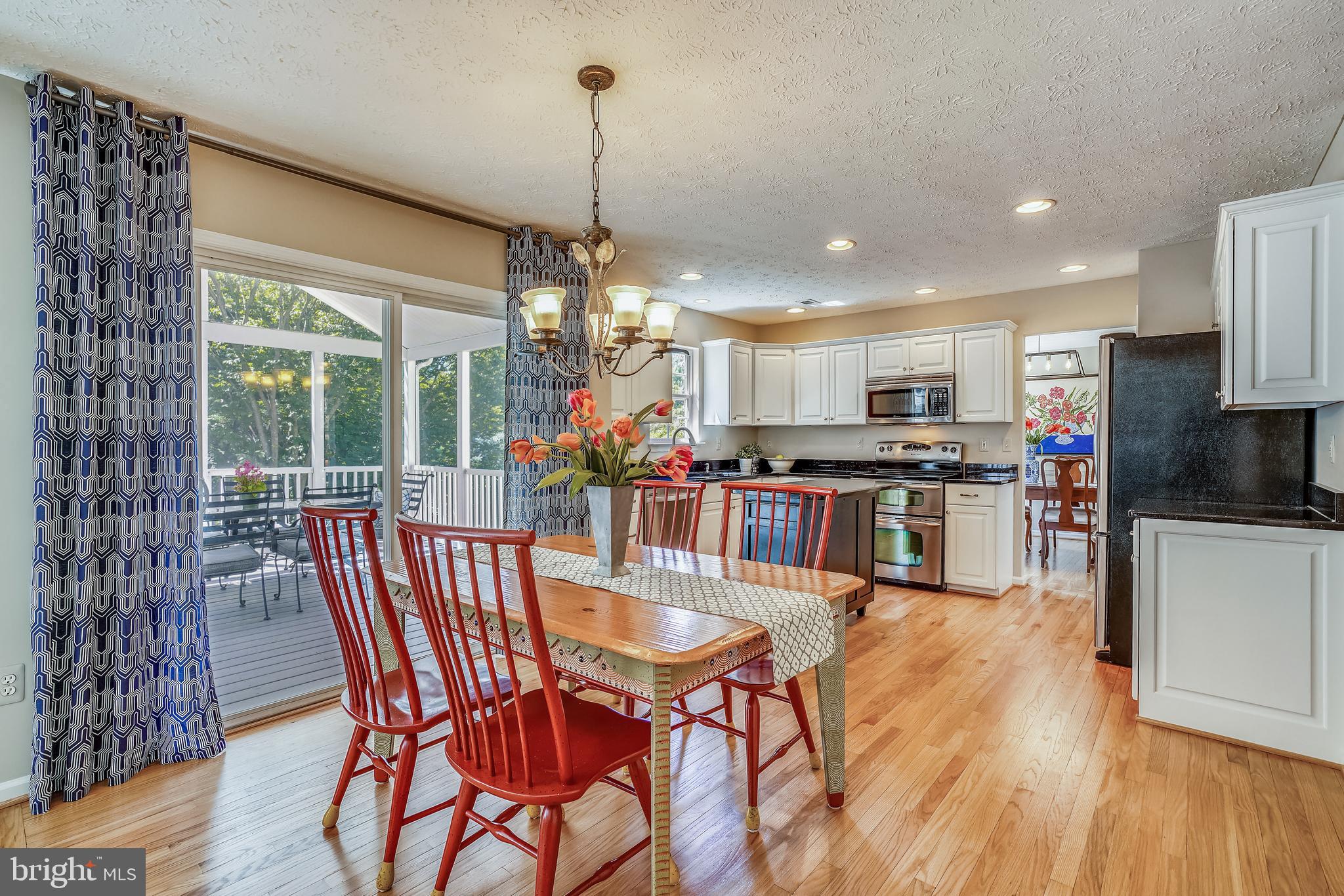 VILLAGE OF RIVER HILL - Residential