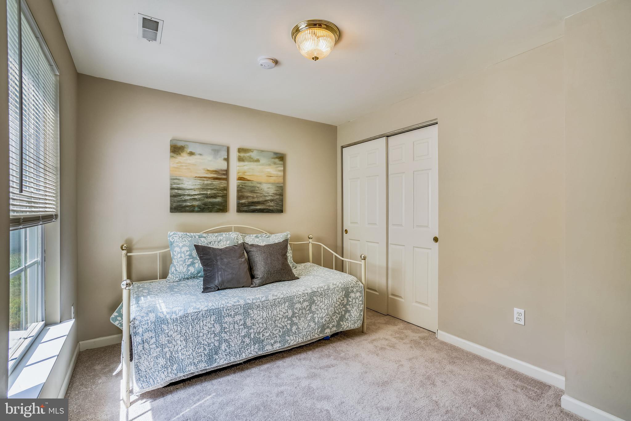 VILLAGE OF RIVER HILL - Residential