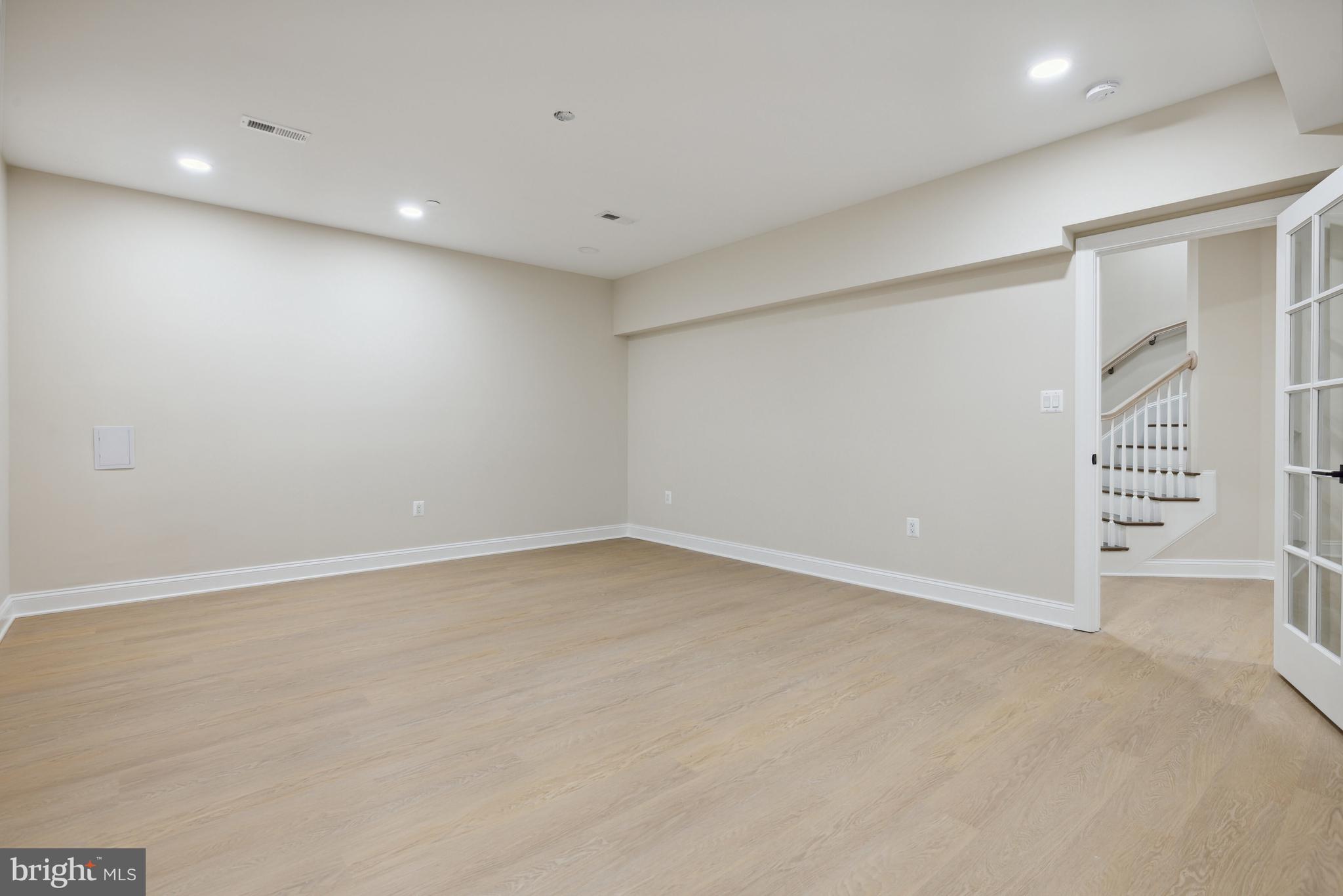 COUNTY VIEW - Residential