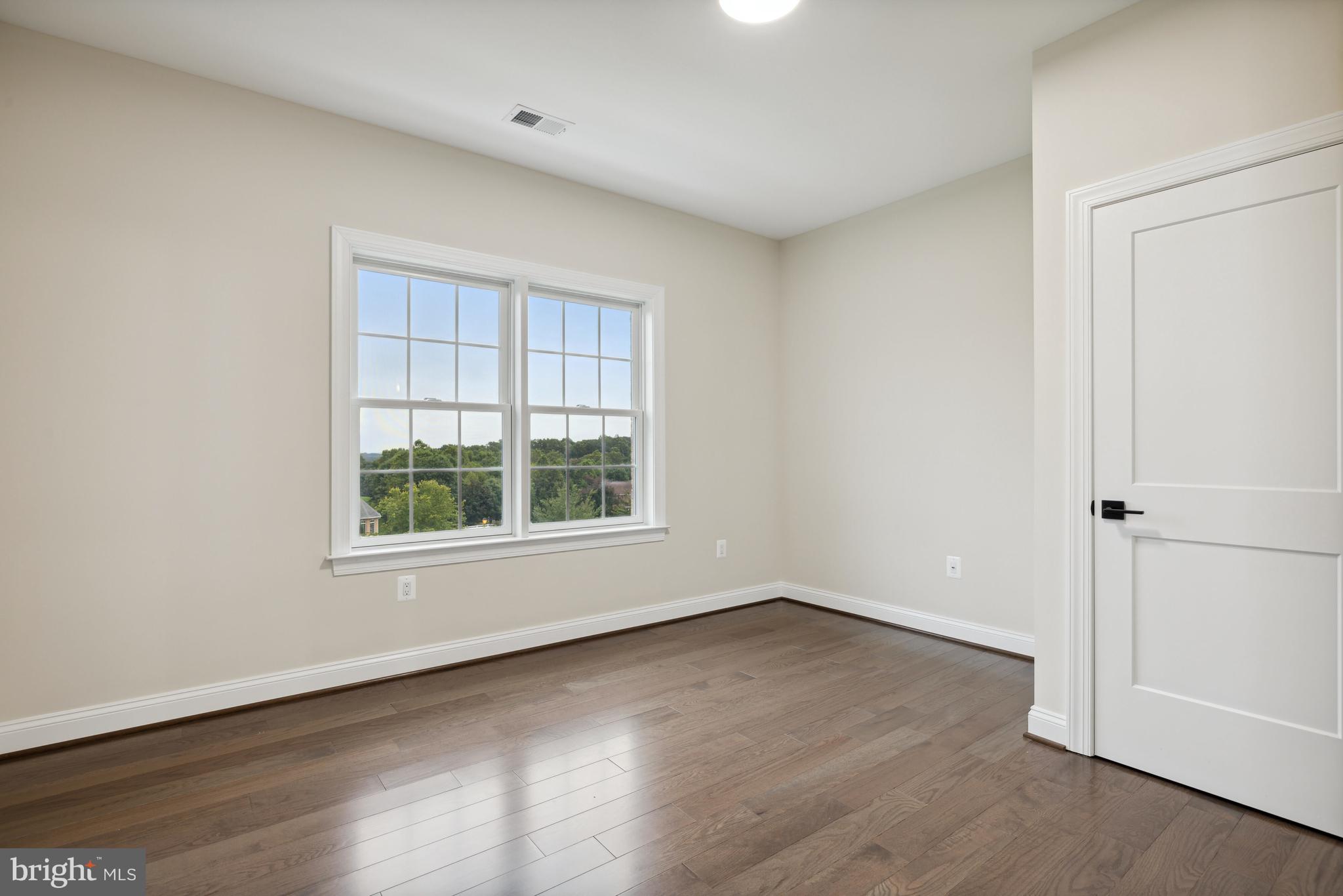 COUNTY VIEW - Residential