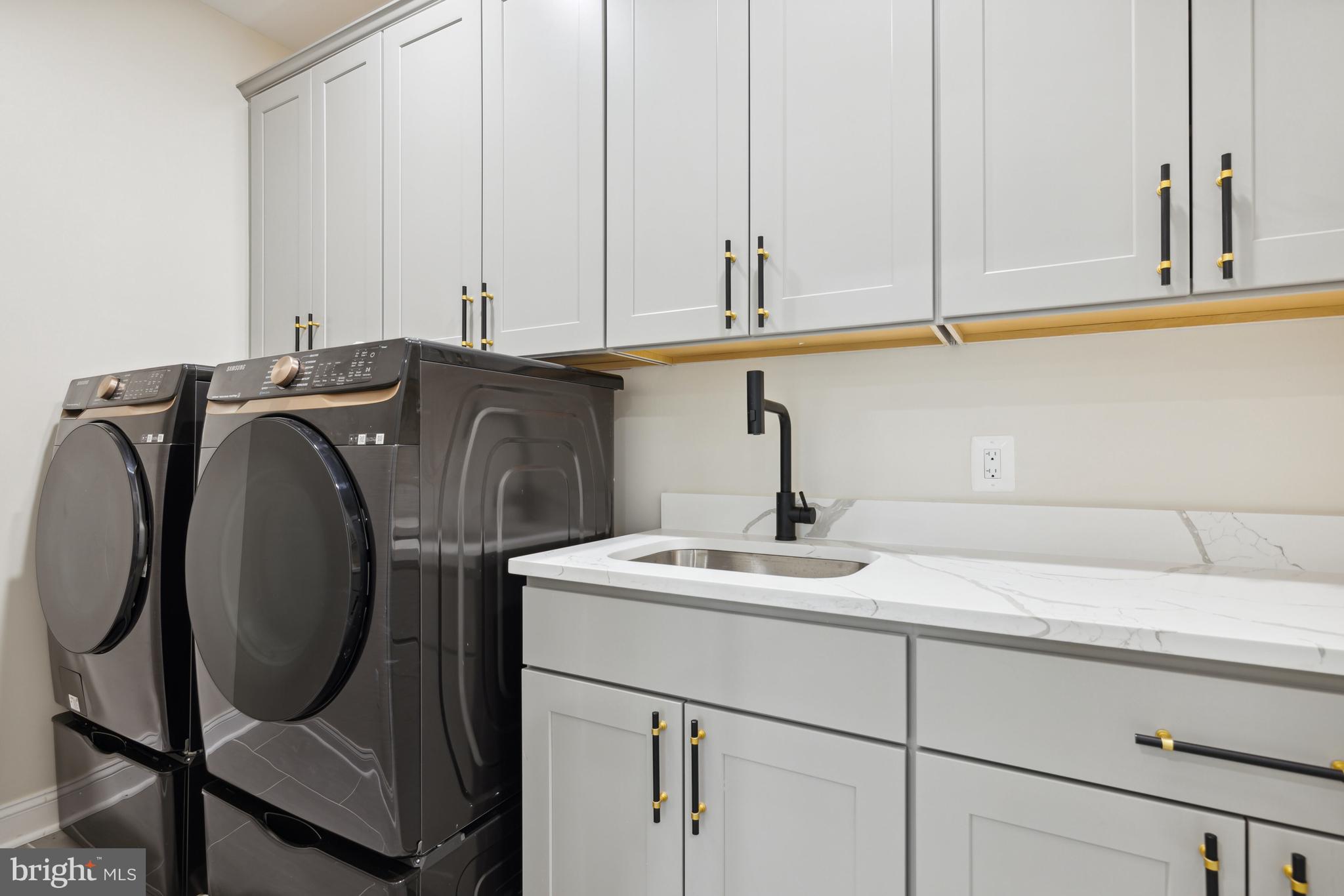 COUNTY VIEW - Residential