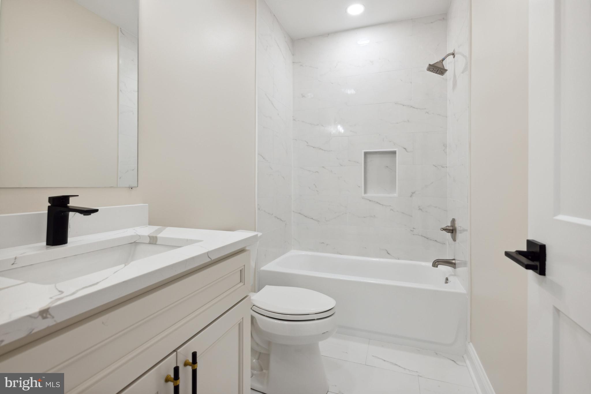 COUNTY VIEW - Residential