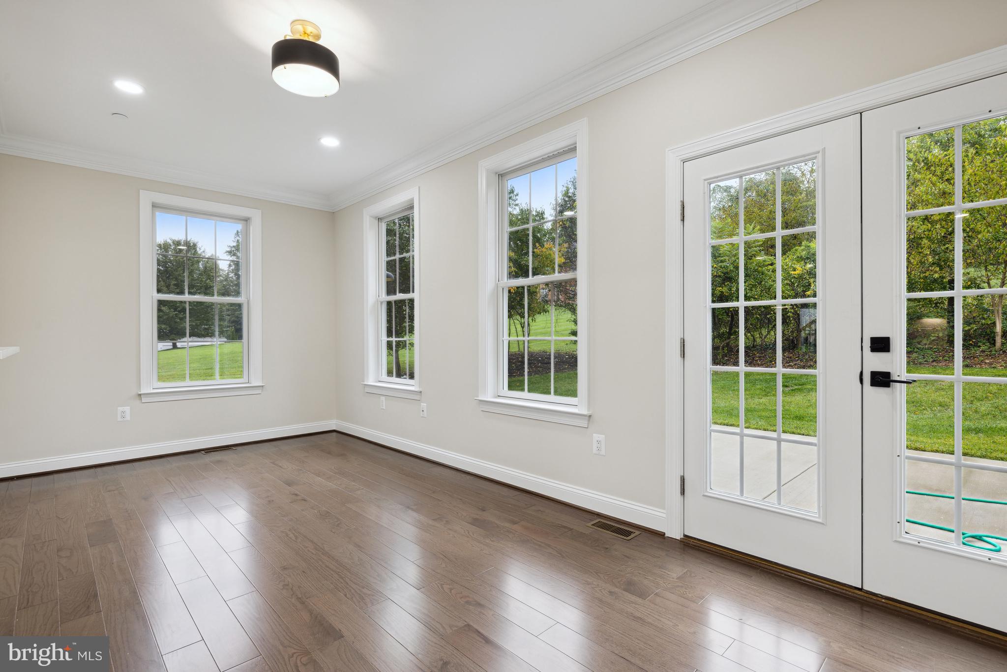 COUNTY VIEW - Residential