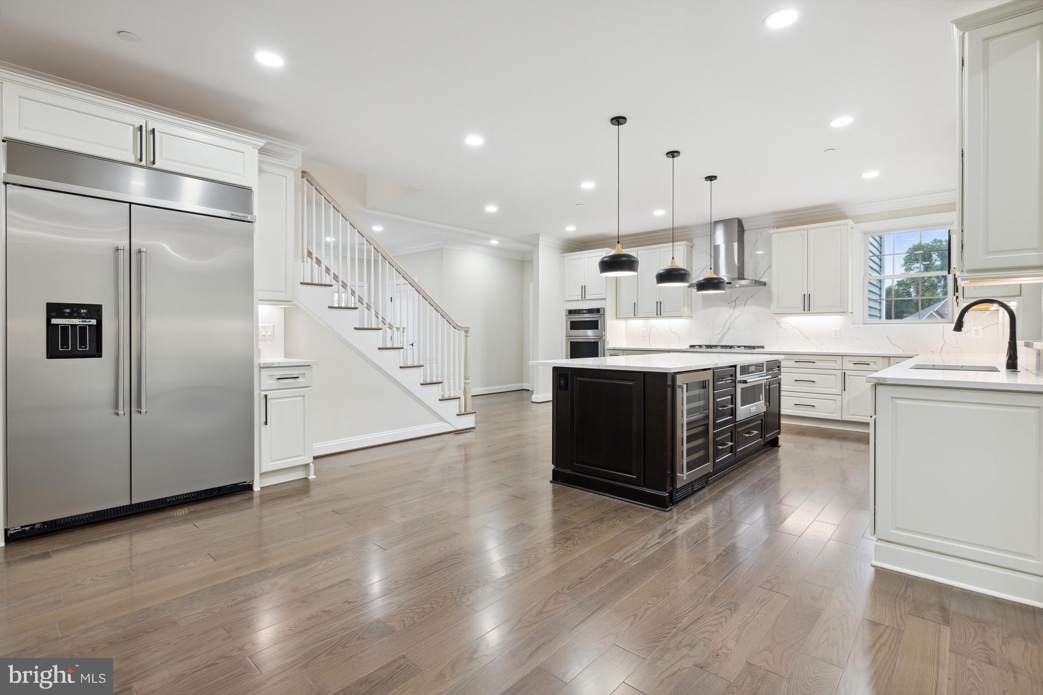 COUNTY VIEW - Residential