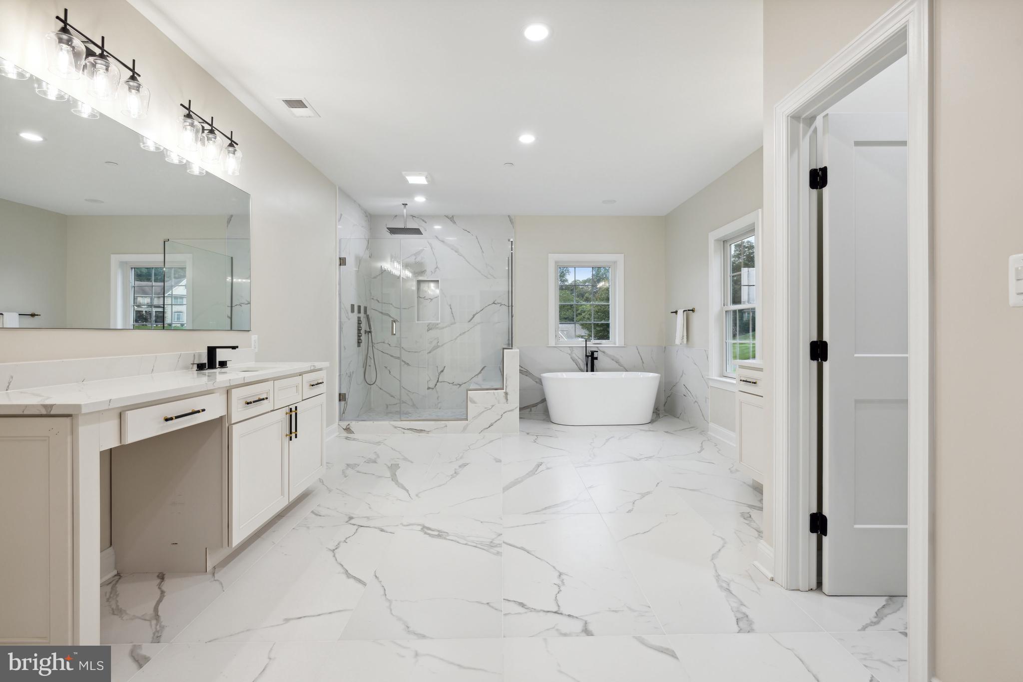 COUNTY VIEW - Residential