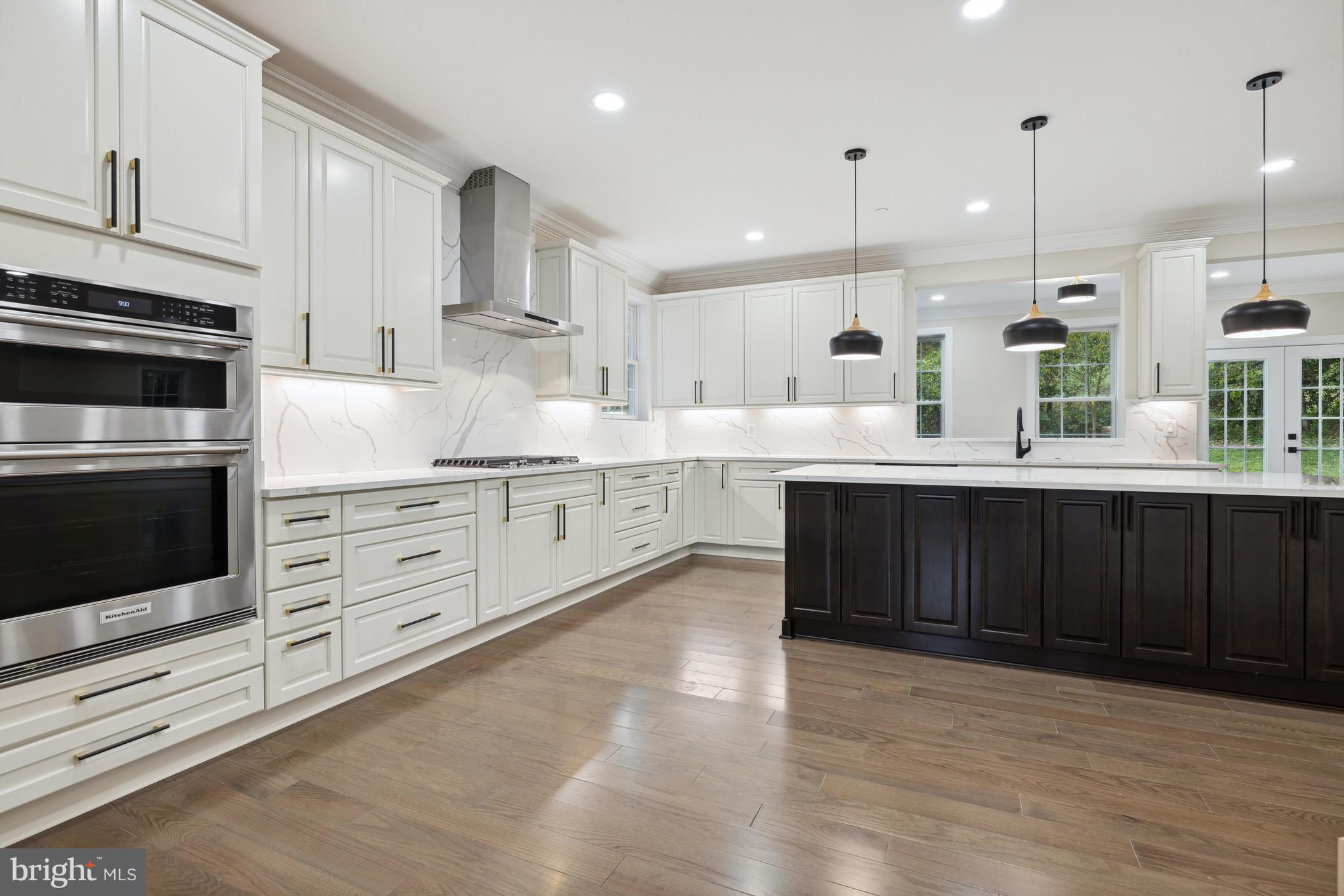 COUNTY VIEW - Residential