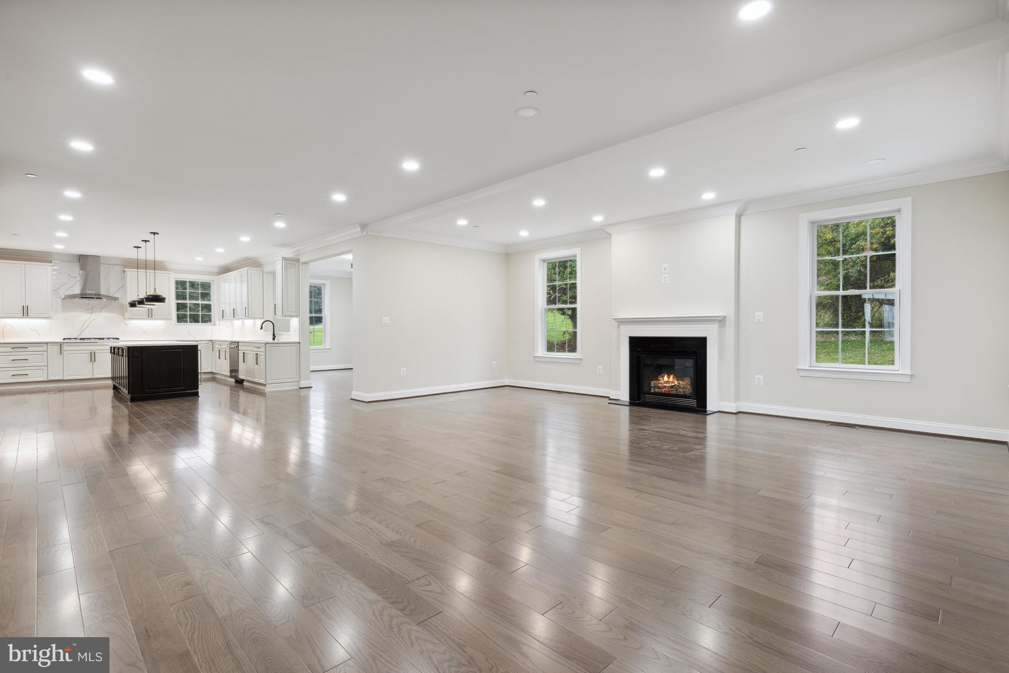 COUNTY VIEW - Residential