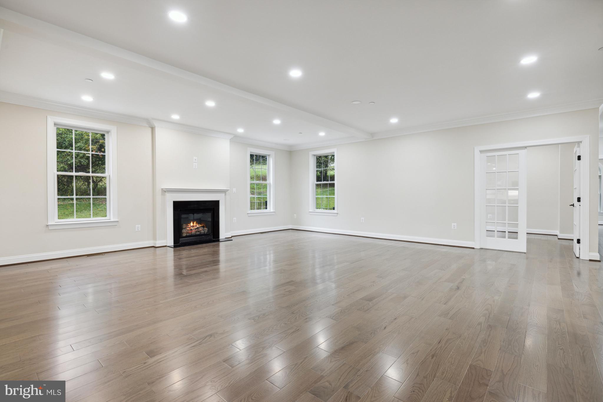 COUNTY VIEW - Residential