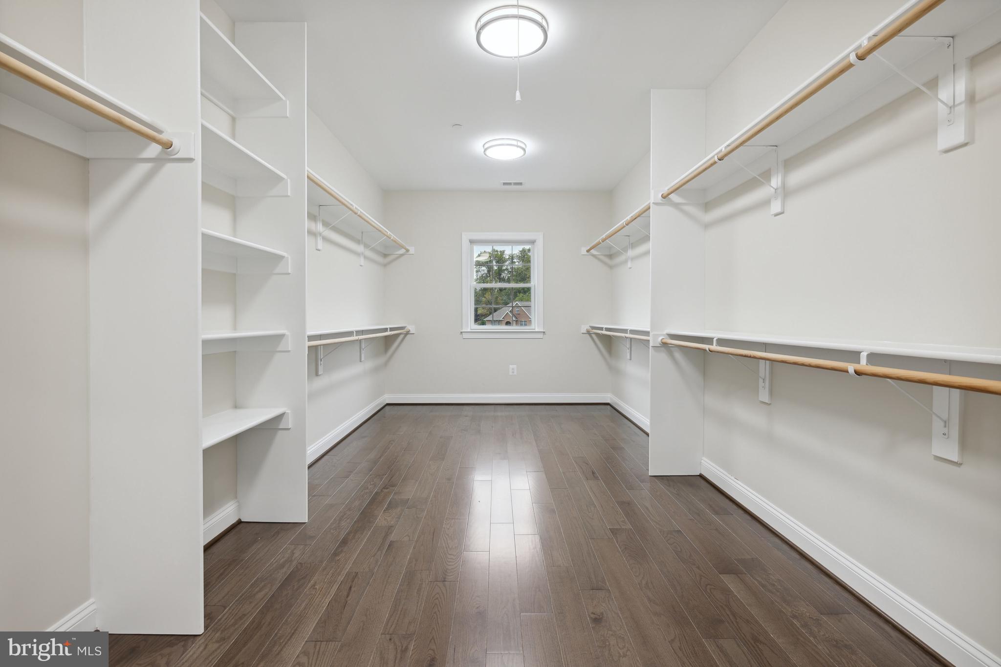 COUNTY VIEW - Residential