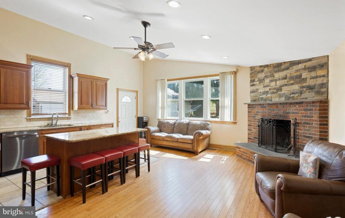 LAWRENCE PARK - Residential