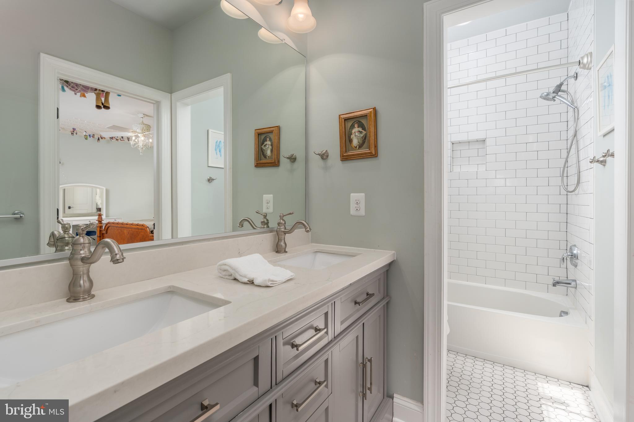 OLD WHEATLAND - Residential