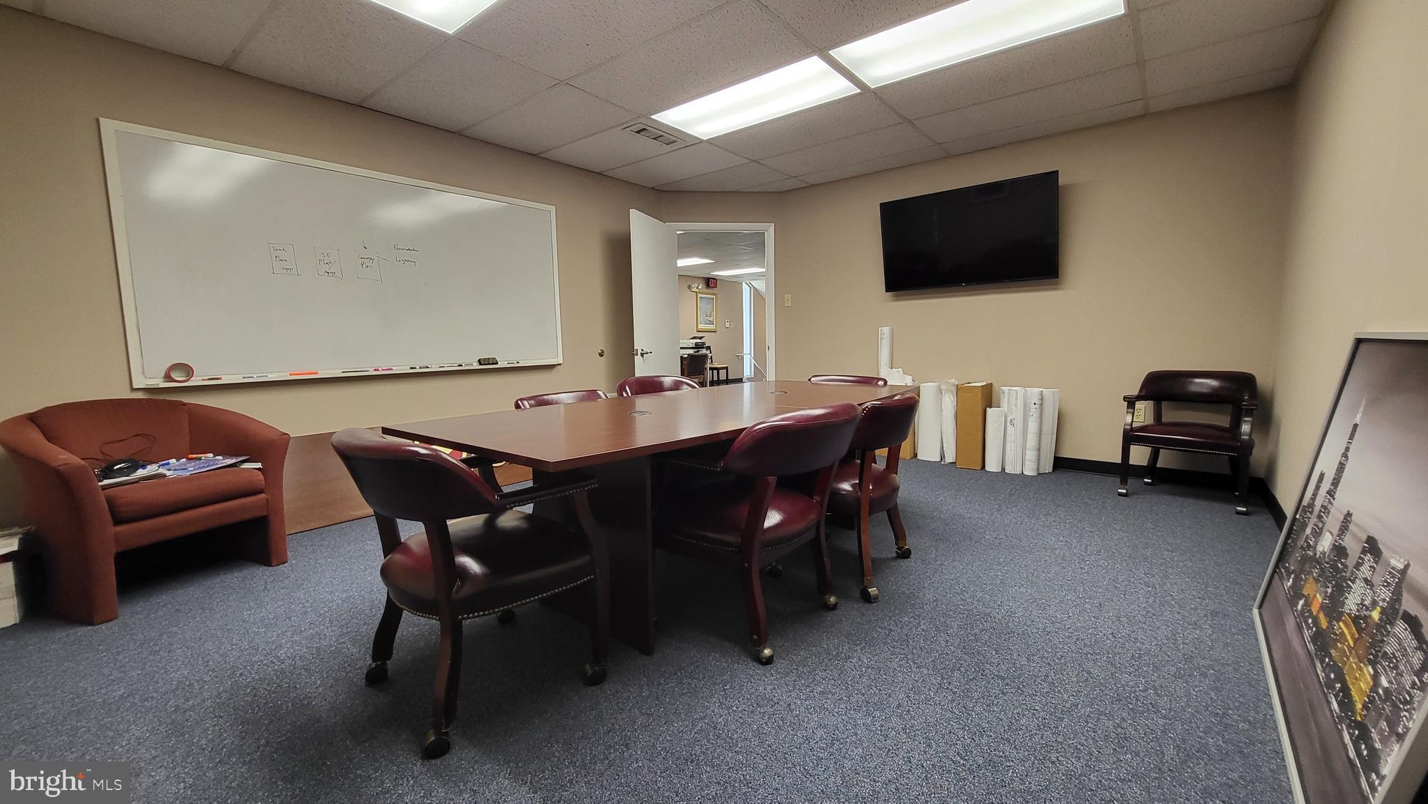 FAIRFAX PLAZA OFFICE PARK - Commercial Lease