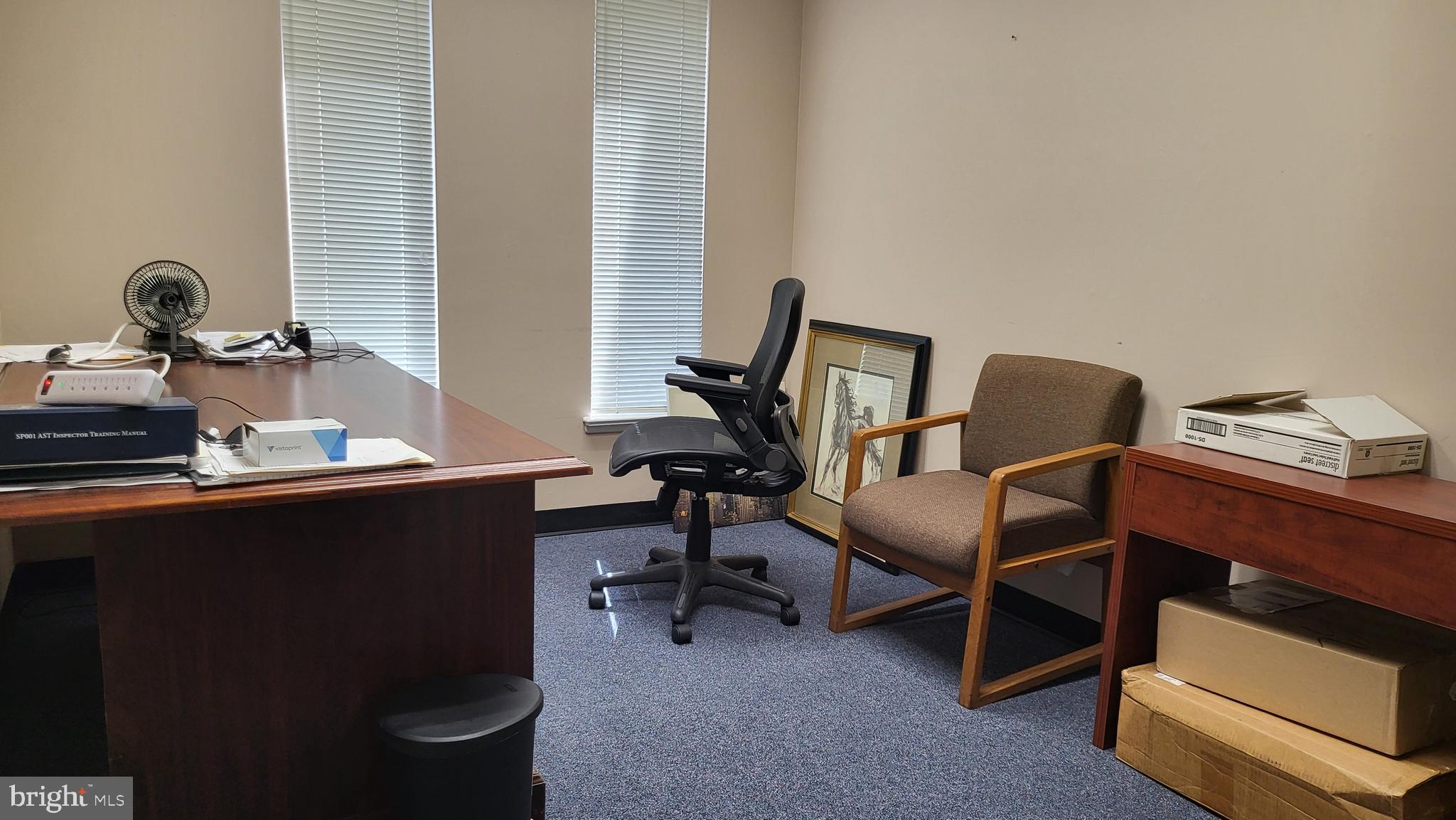 FAIRFAX PLAZA OFFICE PARK - Commercial Lease