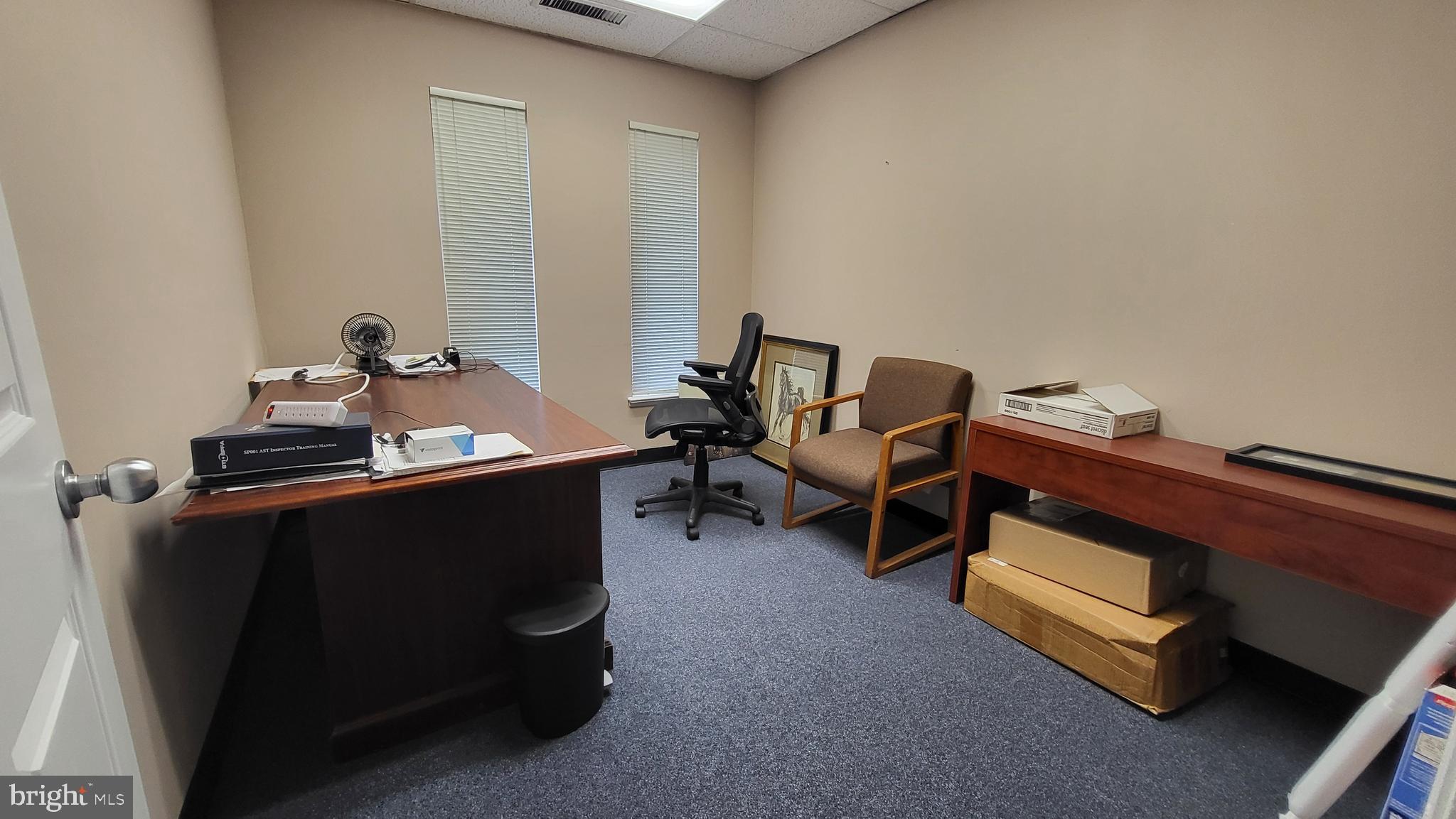 FAIRFAX PLAZA OFFICE PARK - Commercial Lease