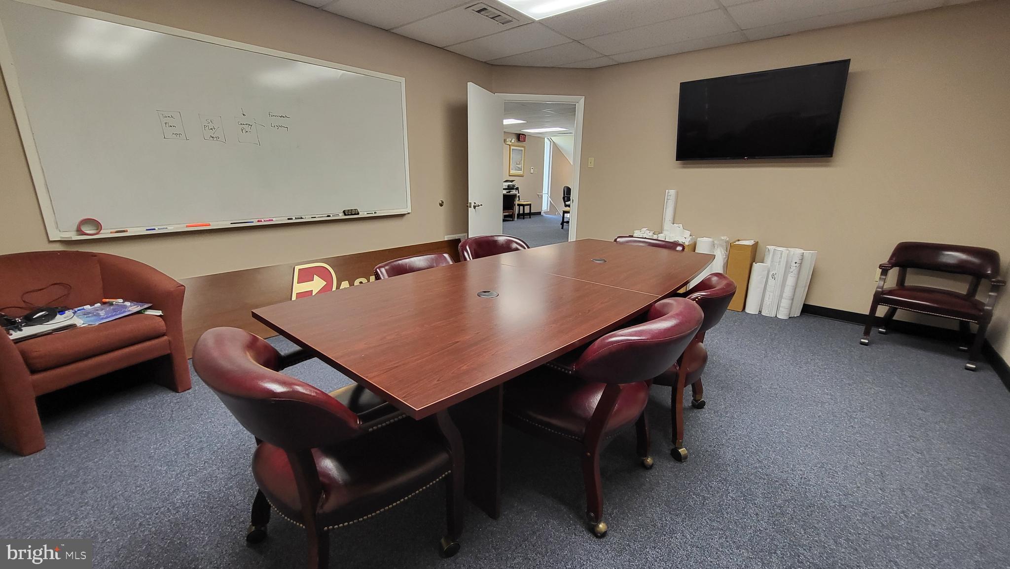 FAIRFAX PLAZA OFFICE PARK - Commercial Lease