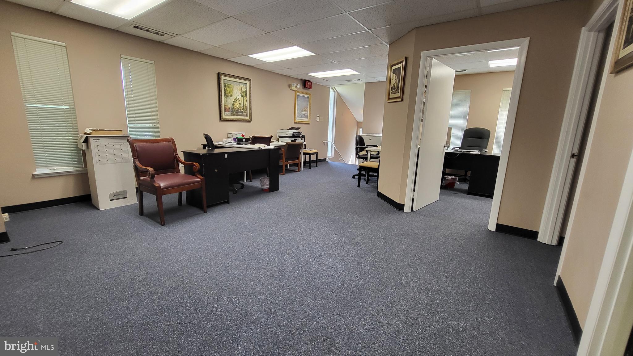 FAIRFAX PLAZA OFFICE PARK - Commercial Lease