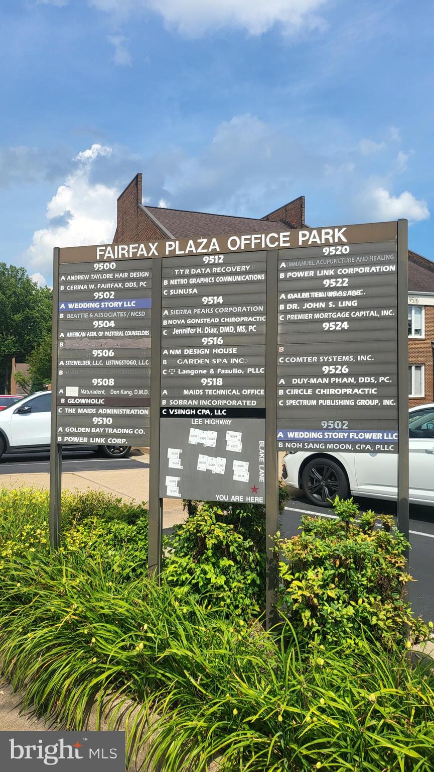 Tenant is to lease the office Co-share with owner in Fairfax Plaza : Looking for a tenant 1,100 sq , 2 Private rooms, 2 Conference rooms, Lage reception area Plus 50 % of utility, internet and electric.
Great Location near Route 50, minutes to Highway 66 and 95. Plenty of Generous Visitor Parking, Calling listing agent for showing access ,electric lock .