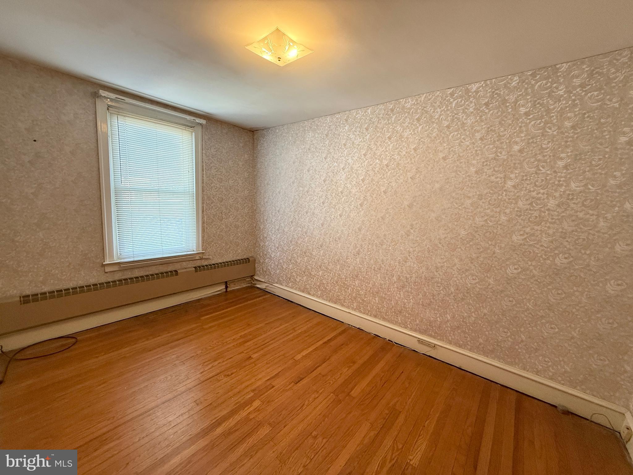 ELMWOOD PARK - Residential