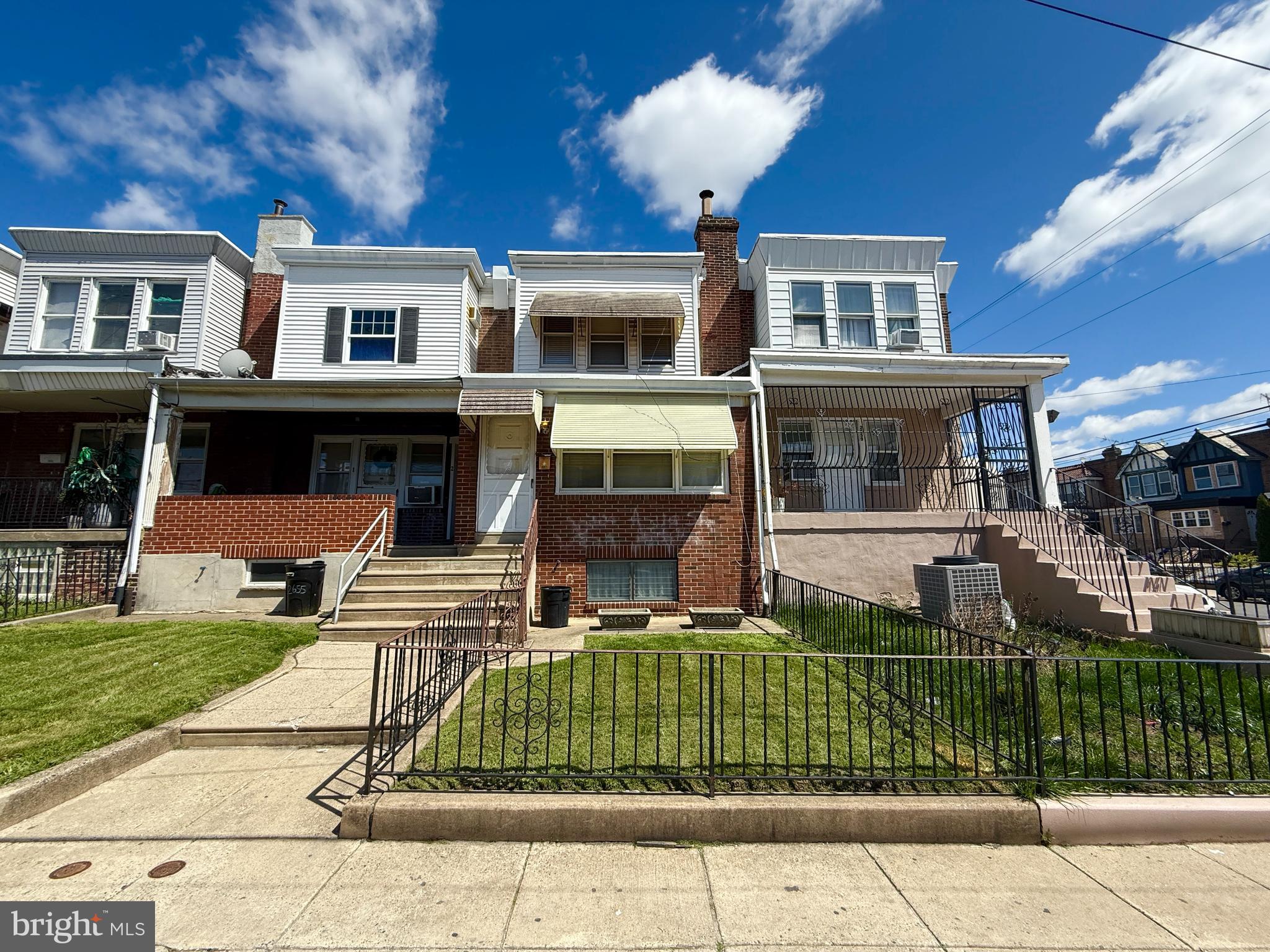 ELMWOOD PARK - Residential